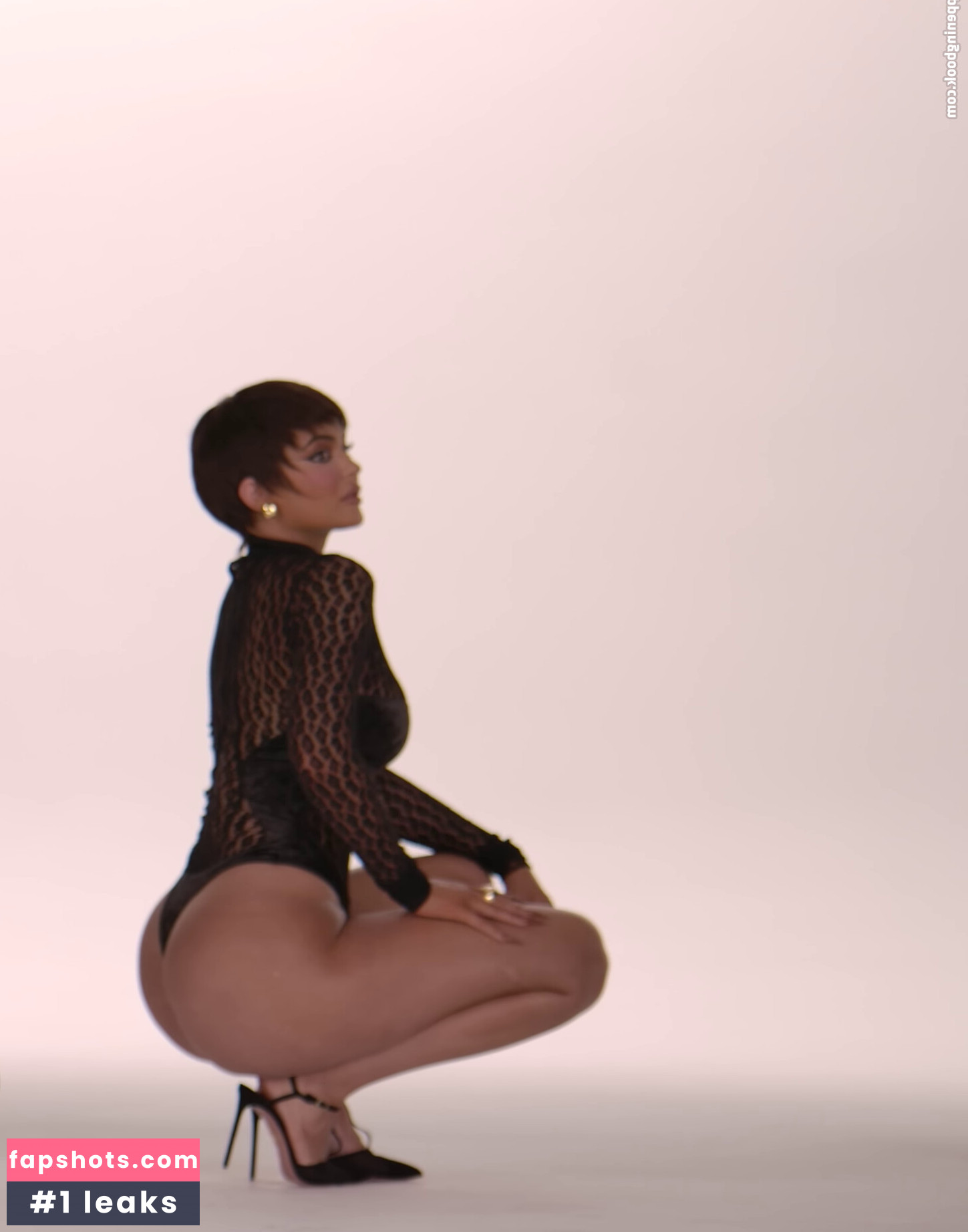 Kylie Jenner gallery photo #1188