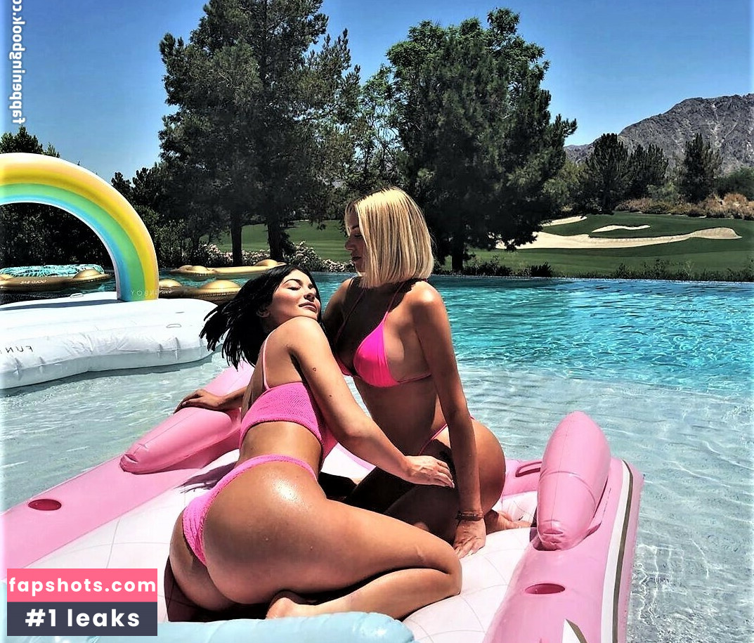 Kylie Jenner gallery photo #1191