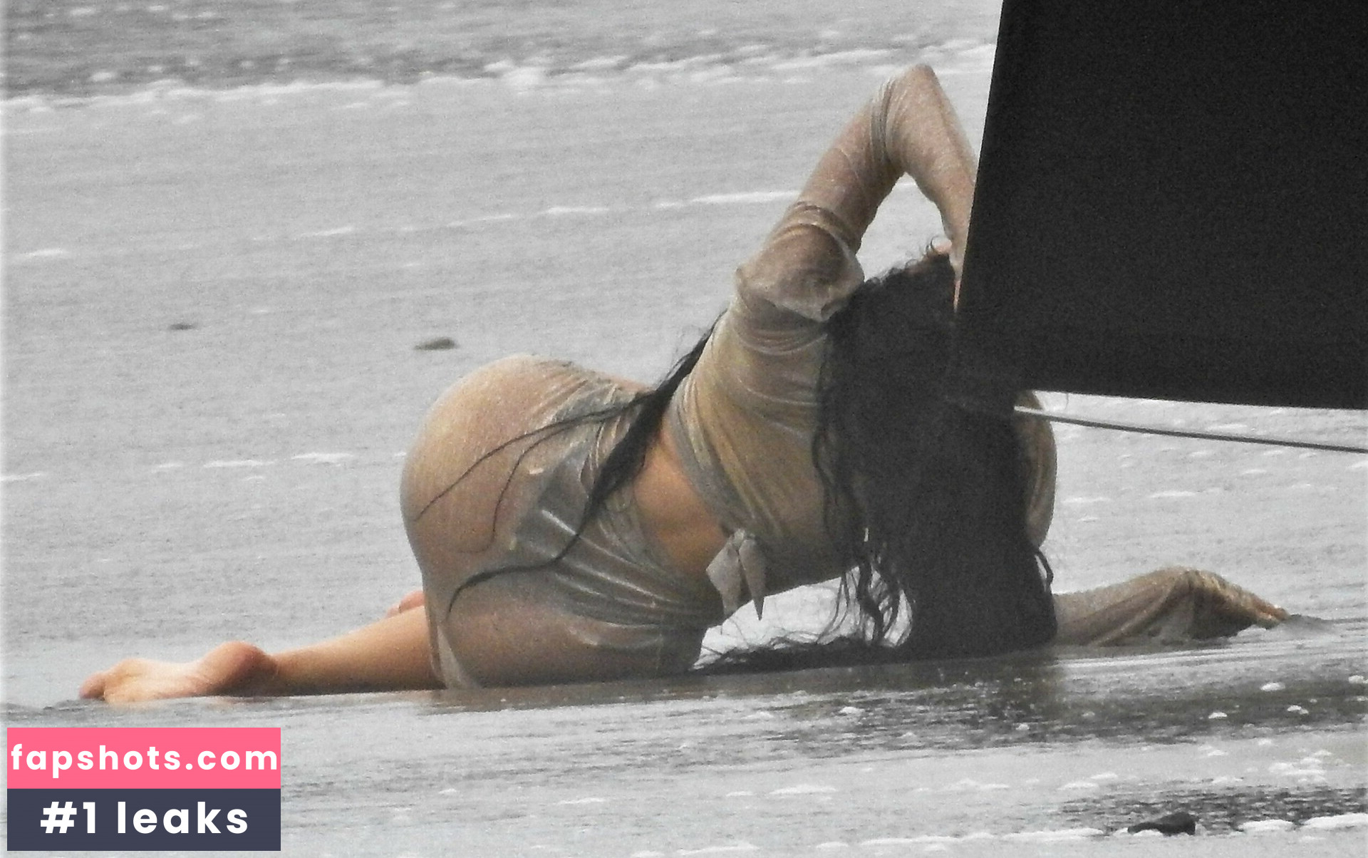 Kylie Jenner gallery photo #1193