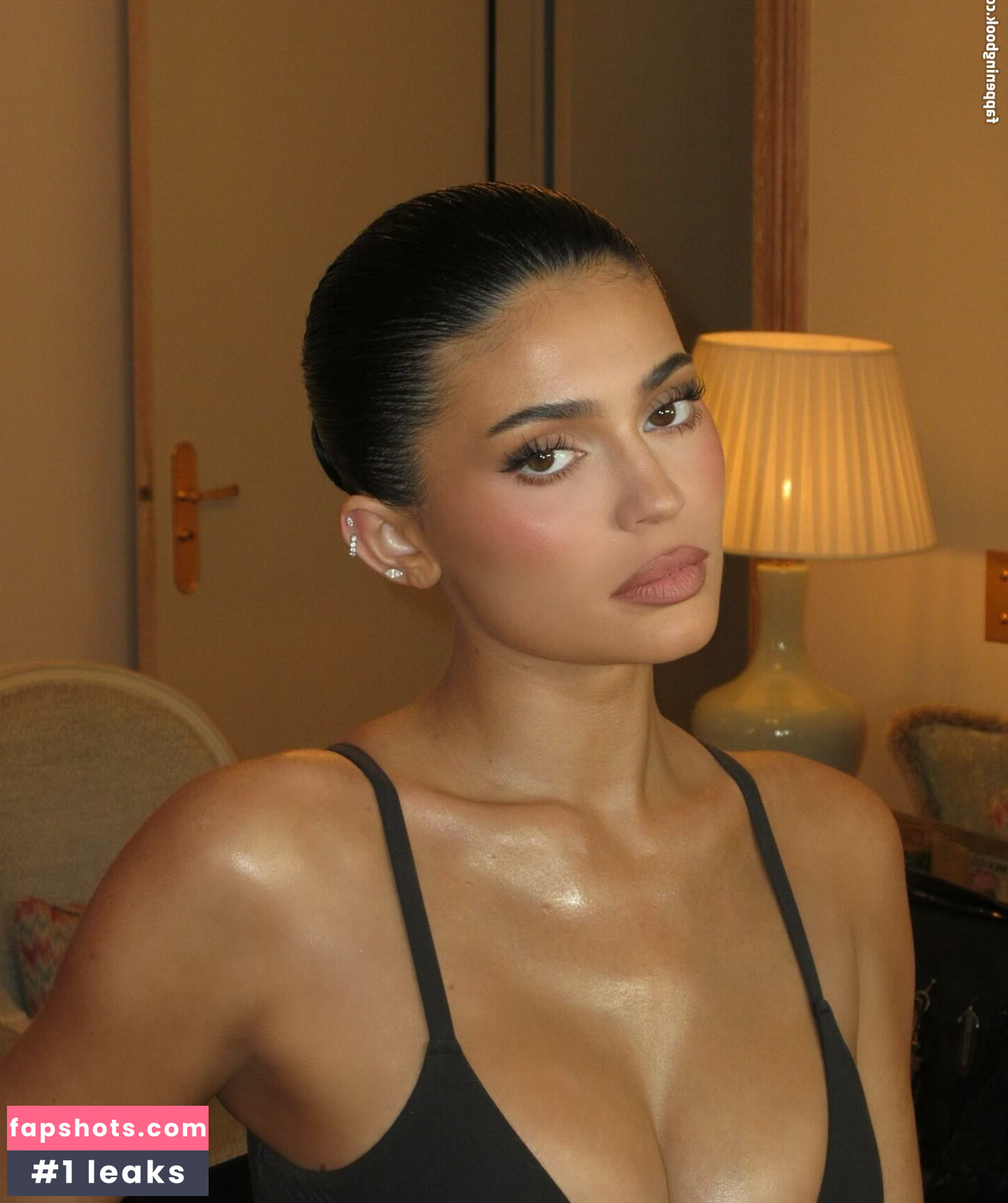 Kylie Jenner gallery photo #125