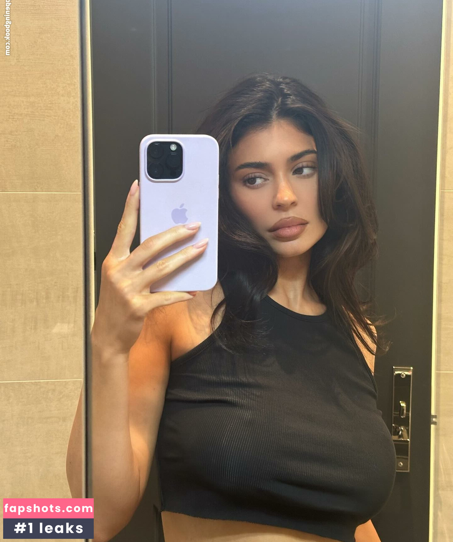 Kylie Jenner gallery photo #1333