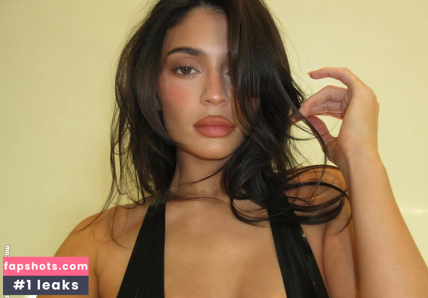 Kylie Jenner gallery photo #1438