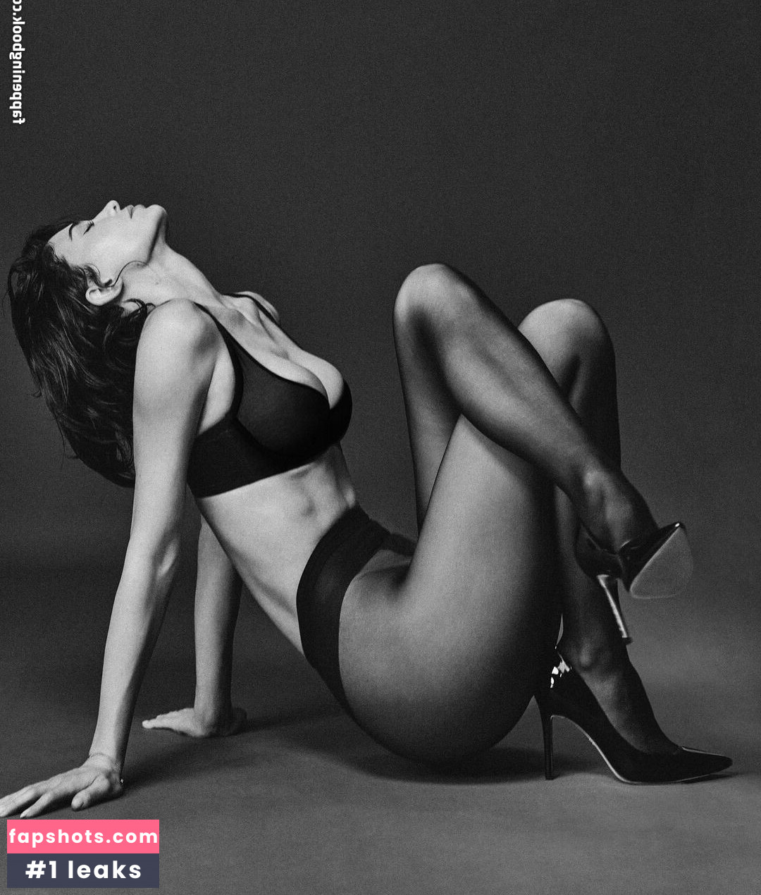 Kylie Jenner gallery photo #1447