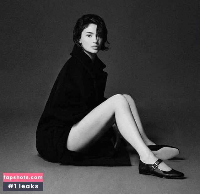 Kylie Jenner gallery photo #1451