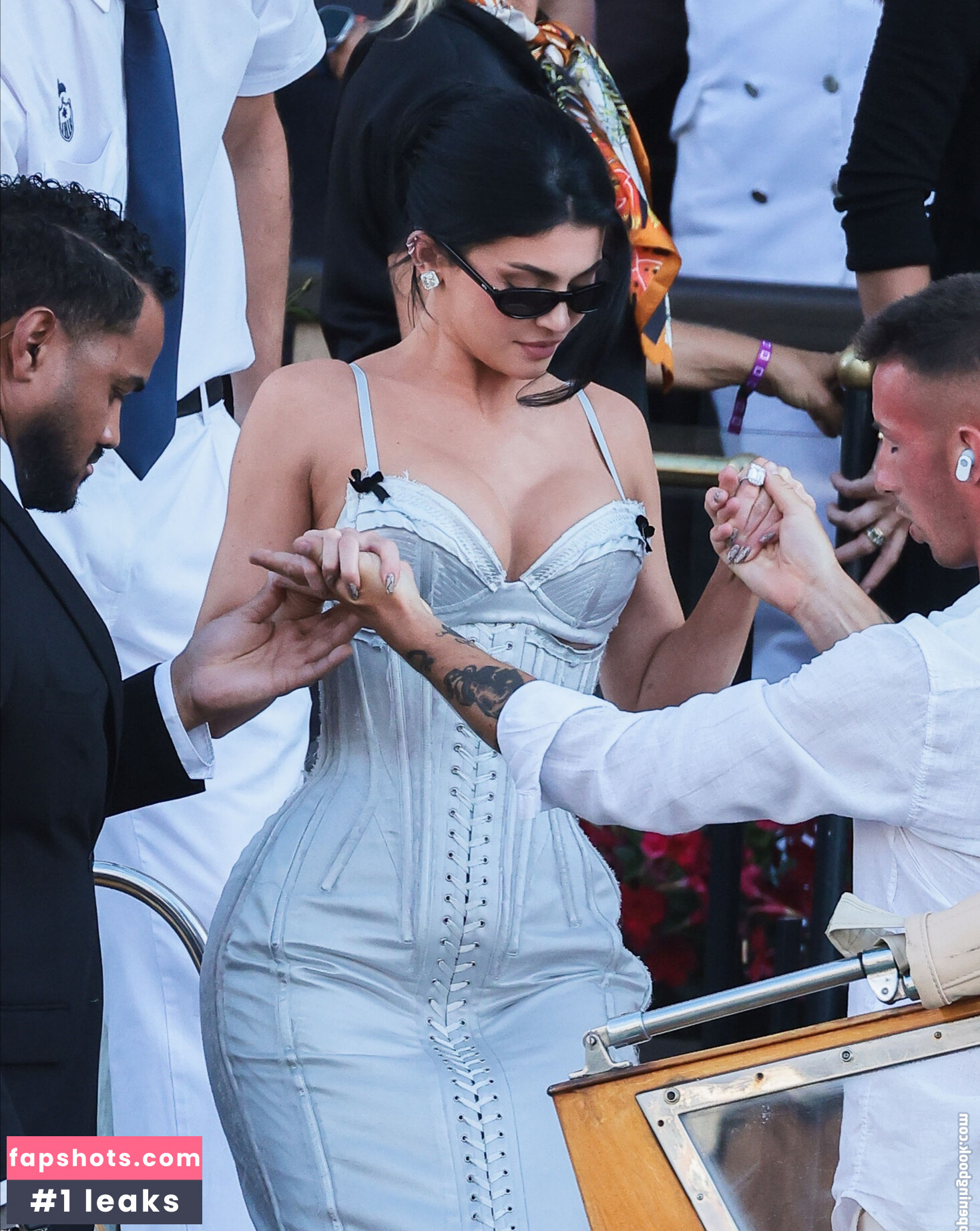 Kylie Jenner gallery photo #150