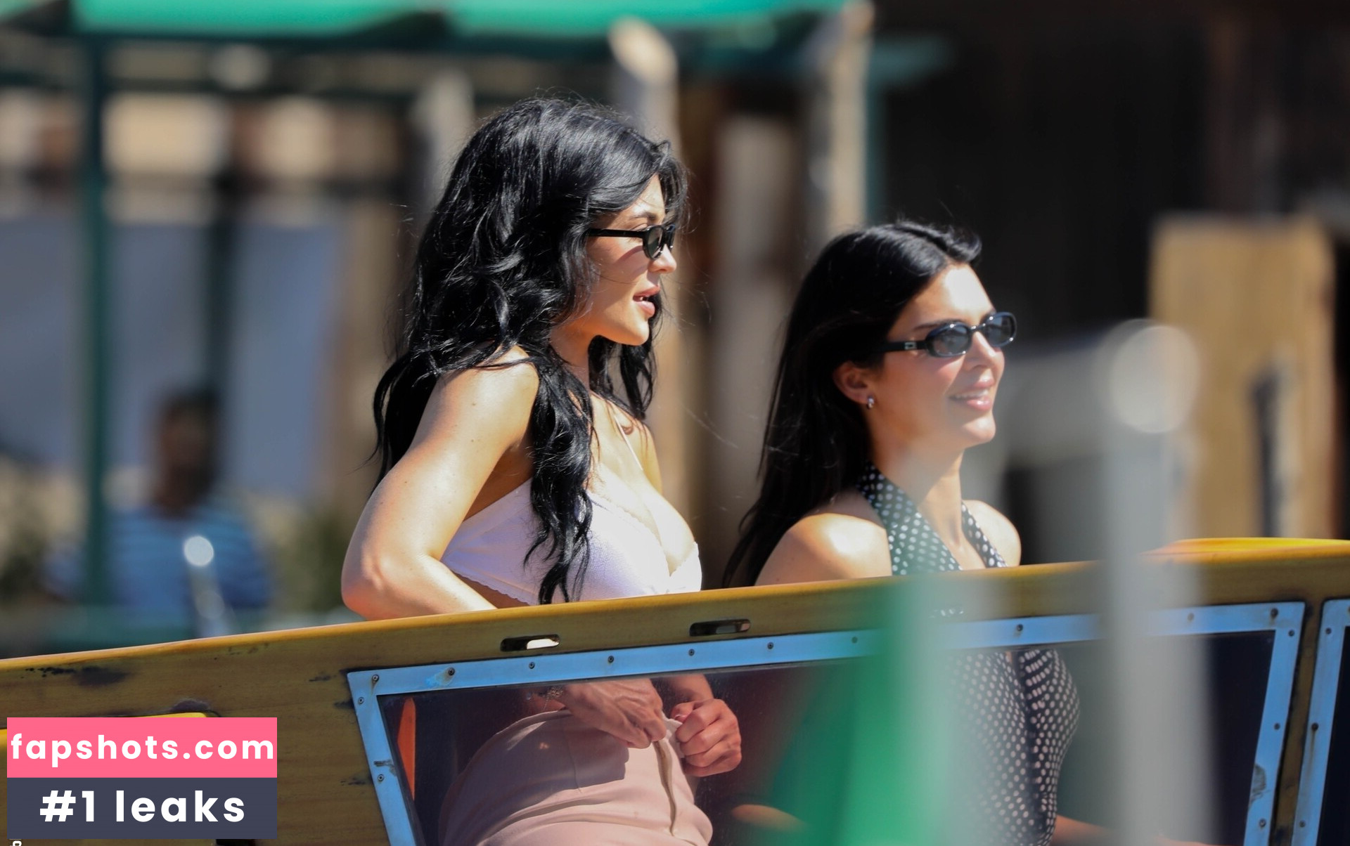 Kylie Jenner gallery photo #153