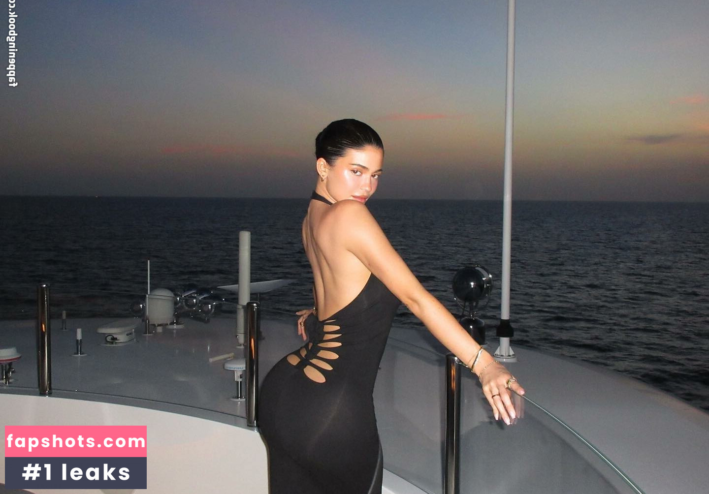 Kylie Jenner gallery photo #1570