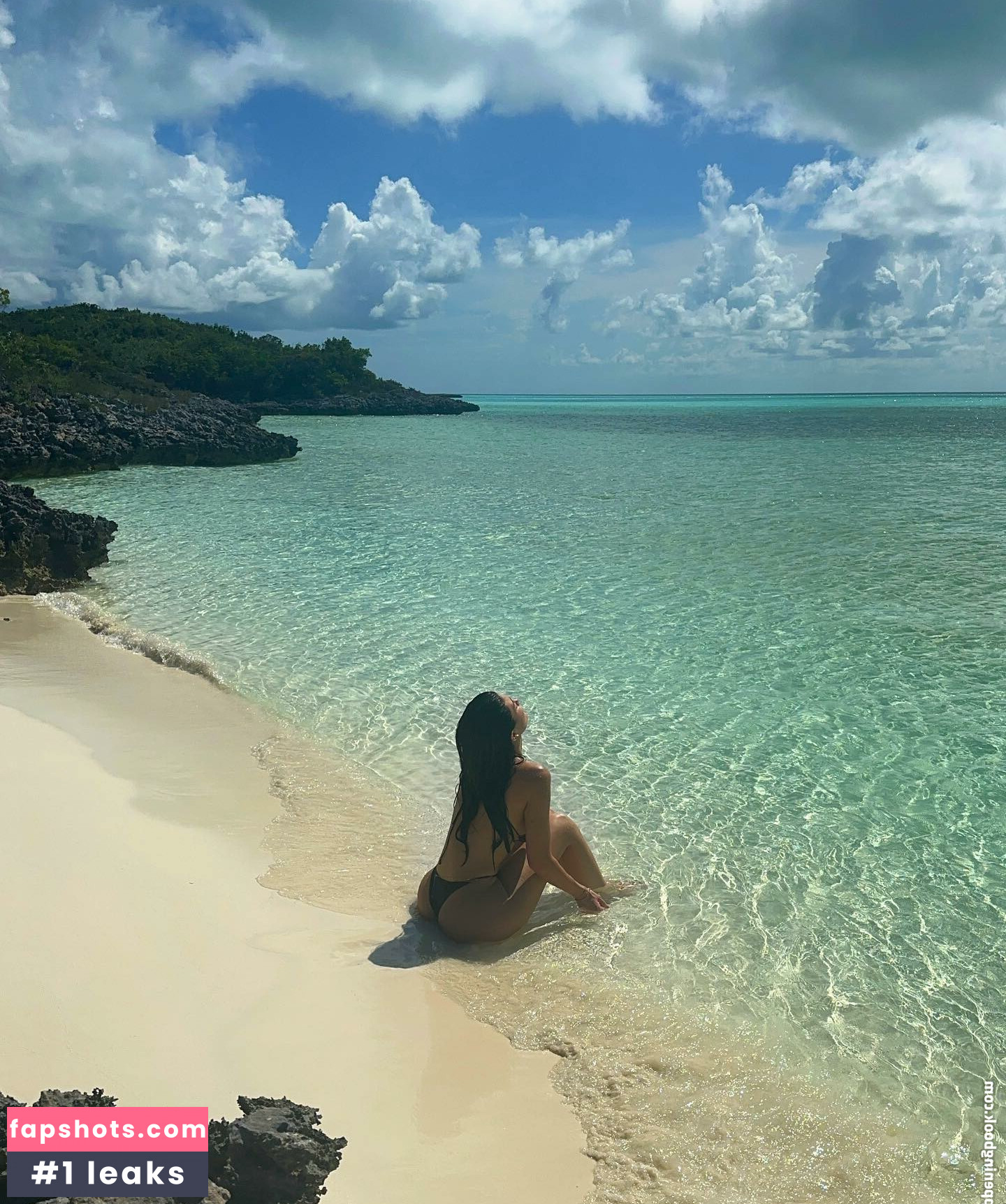 Kylie Jenner gallery photo #1571