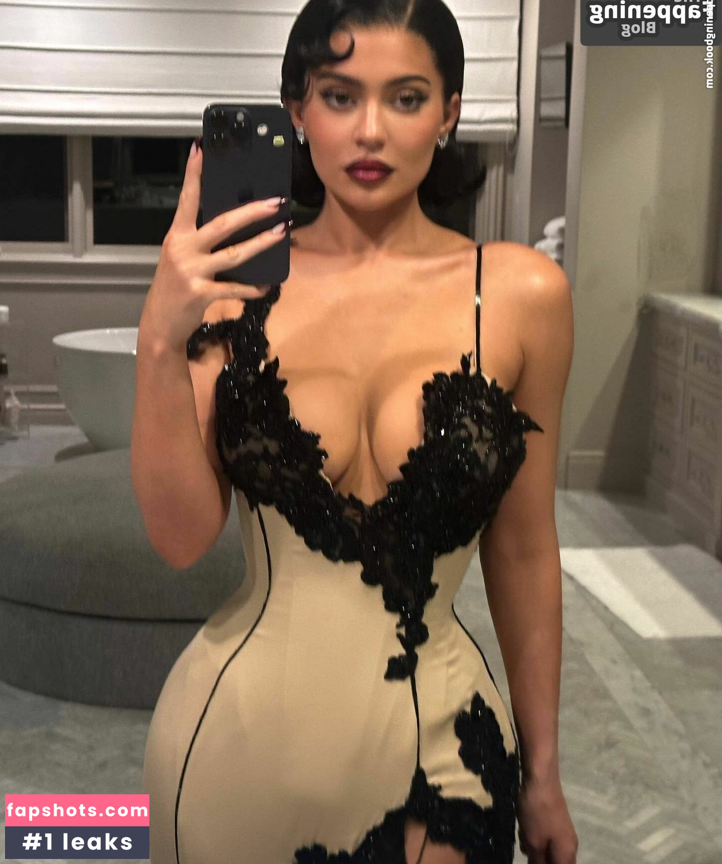 Kylie Jenner gallery photo #1581