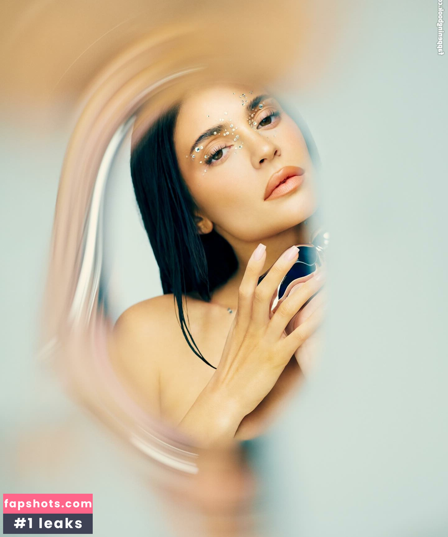 Kylie Jenner gallery photo #172