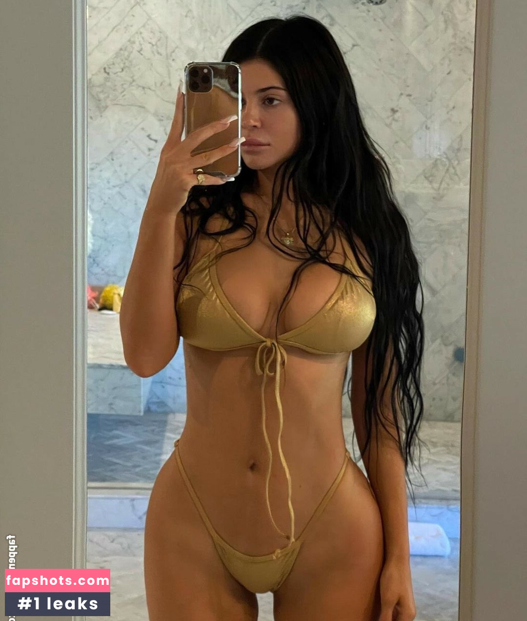 Kylie Jenner gallery photo #1748