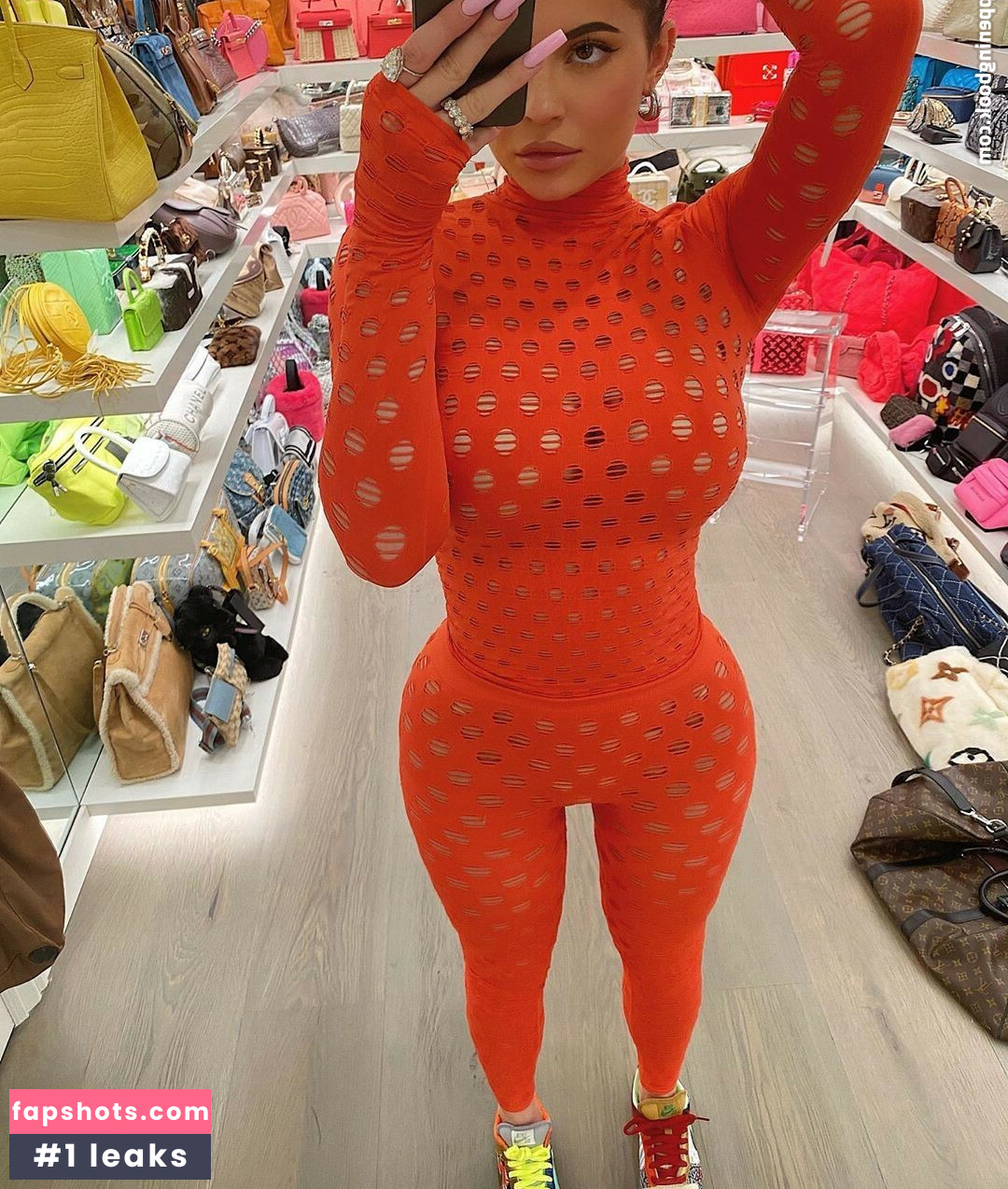 Kylie Jenner gallery photo #1755