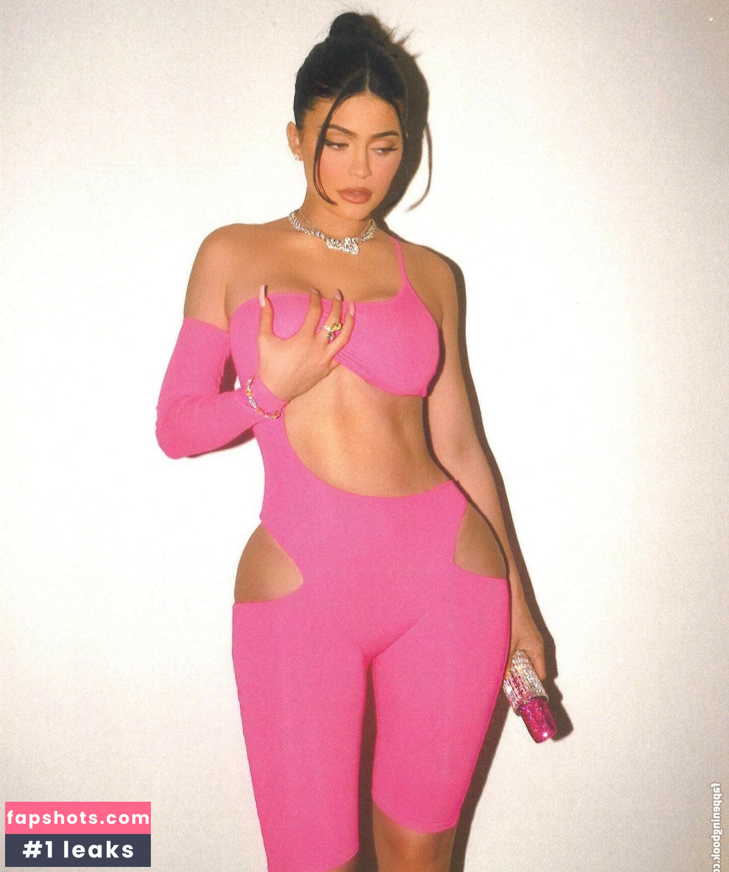 Kylie Jenner gallery photo #1757