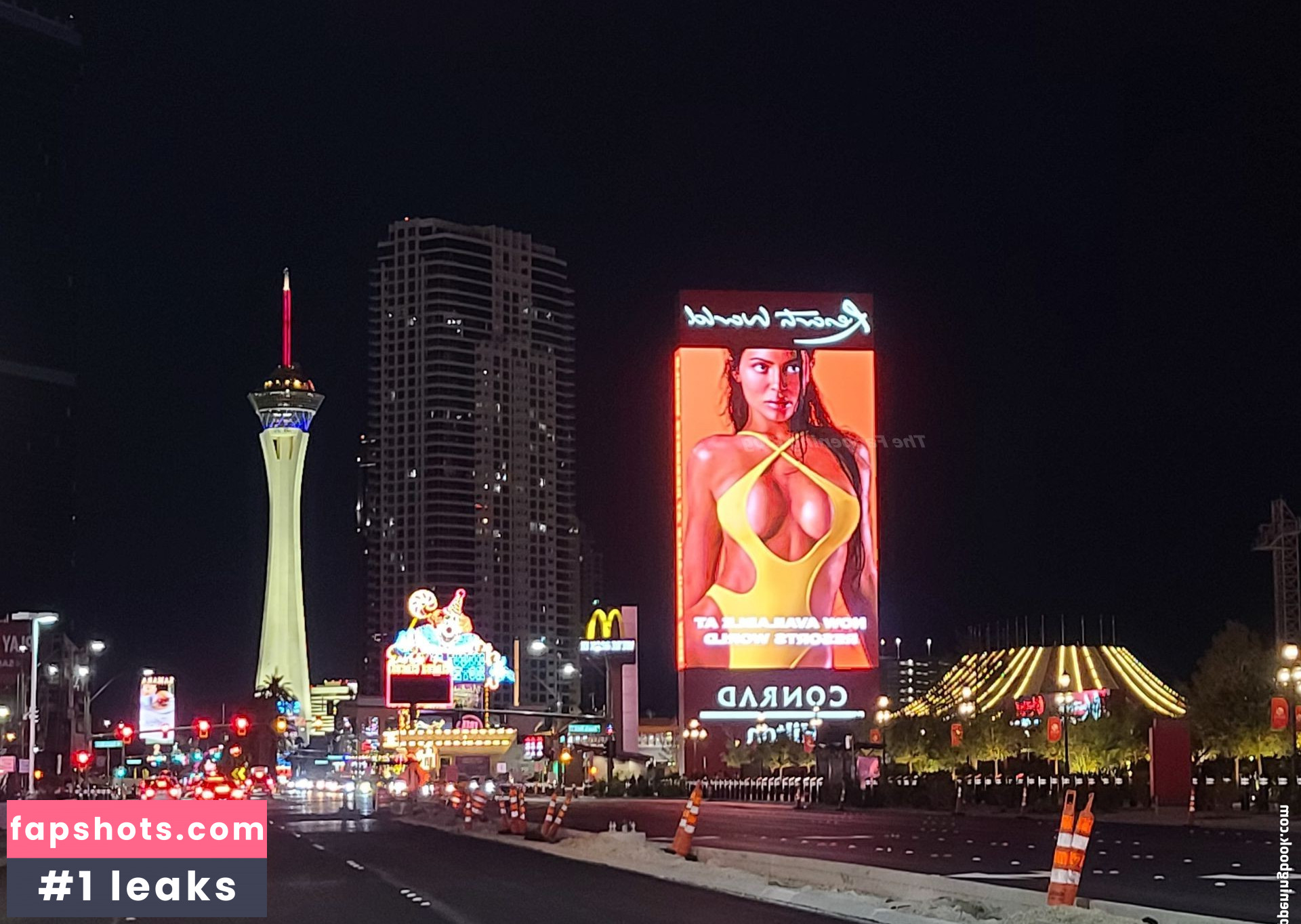 Kylie Jenner gallery photo #2014