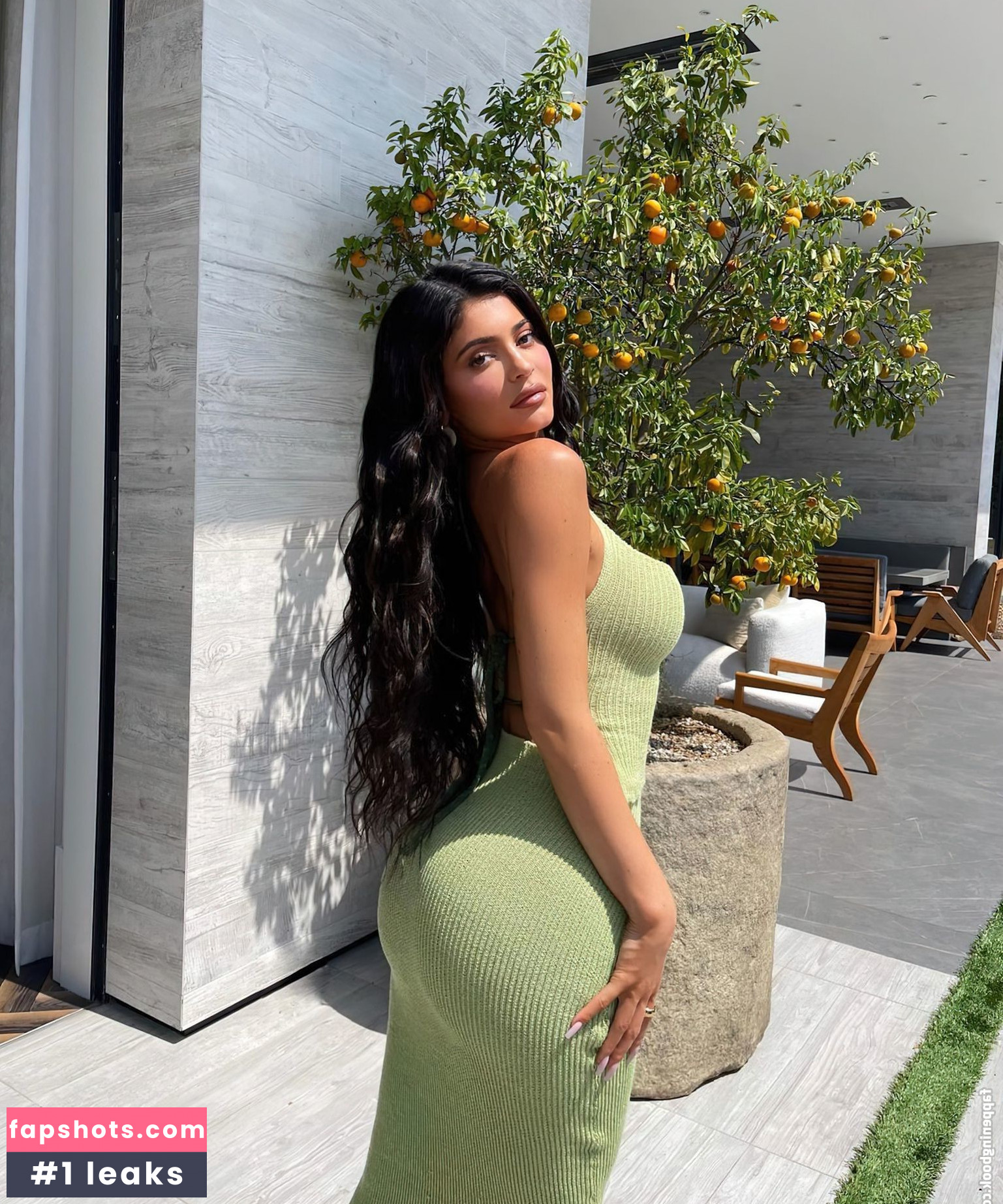 Kylie Jenner gallery photo #2033