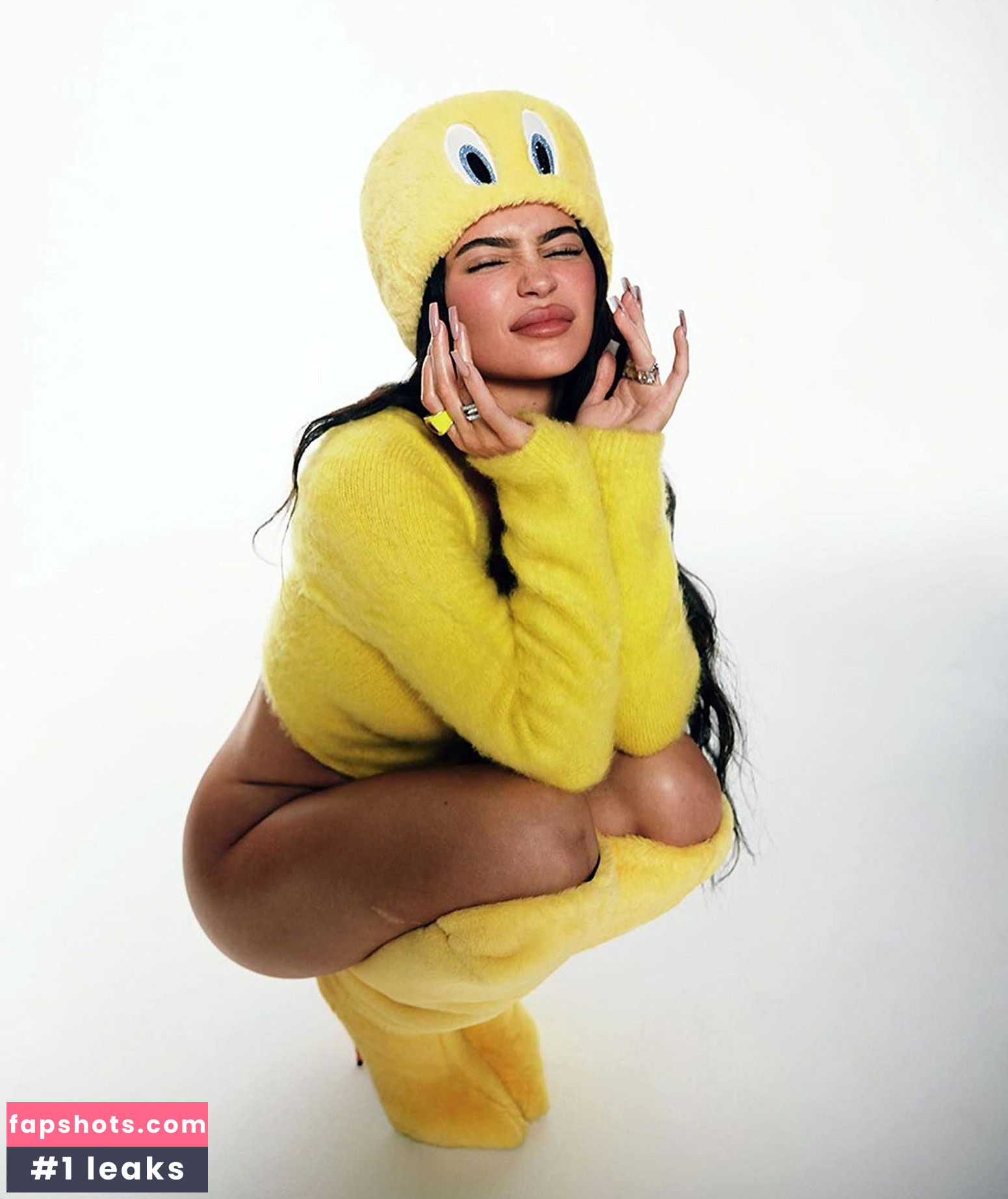 Kylie Jenner gallery photo #2037