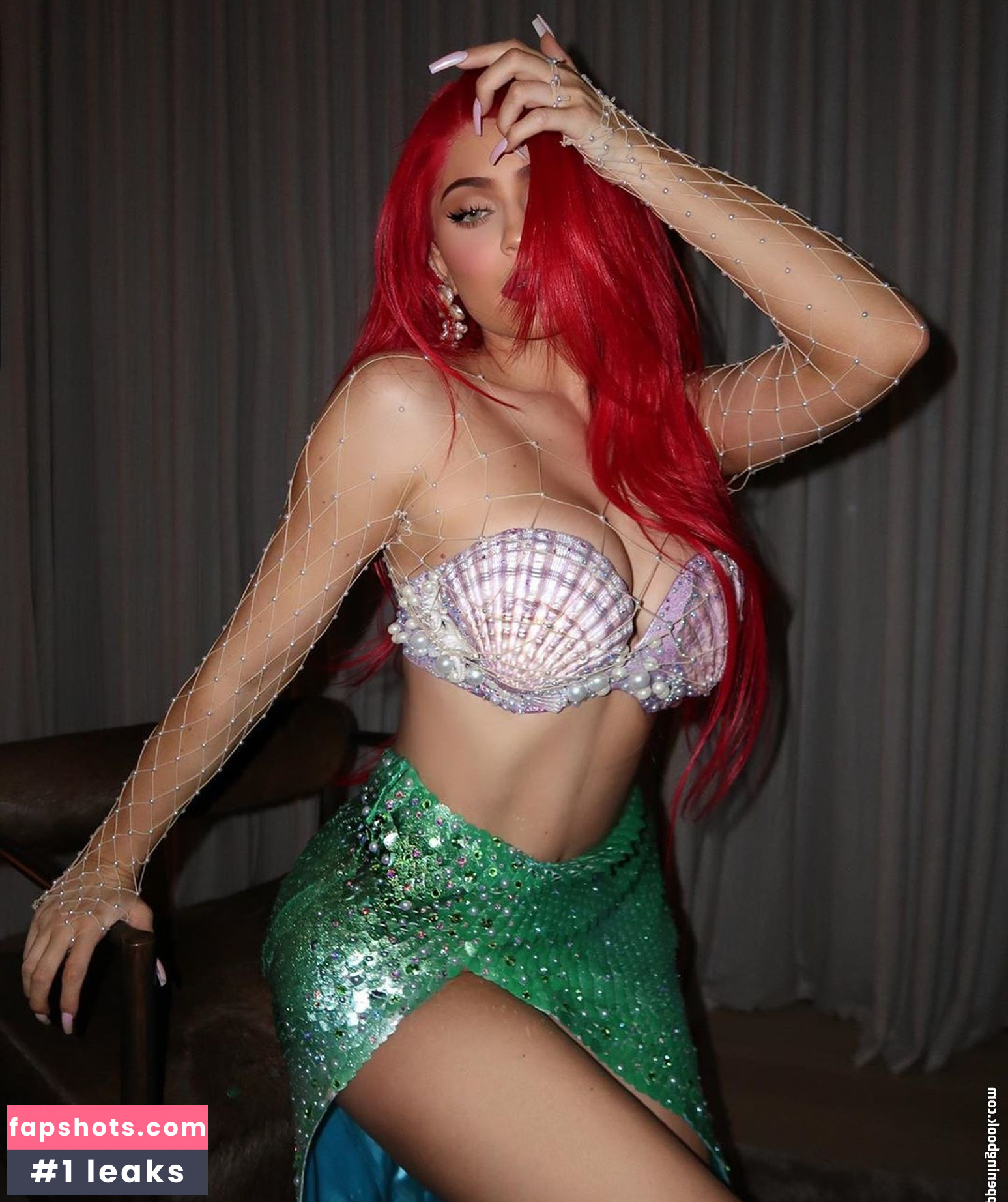 Kylie Jenner gallery photo #2220