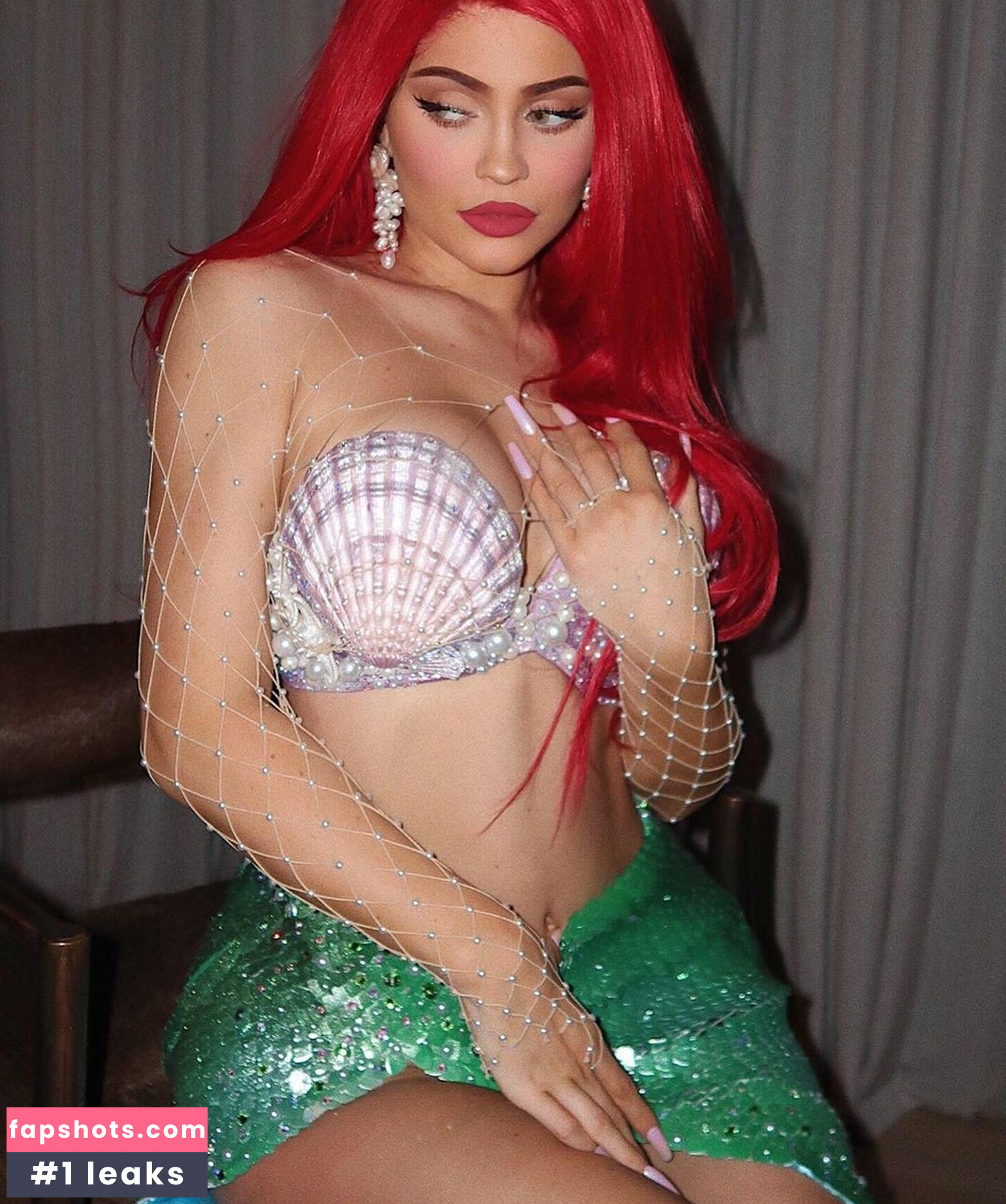 Kylie Jenner gallery photo #2221