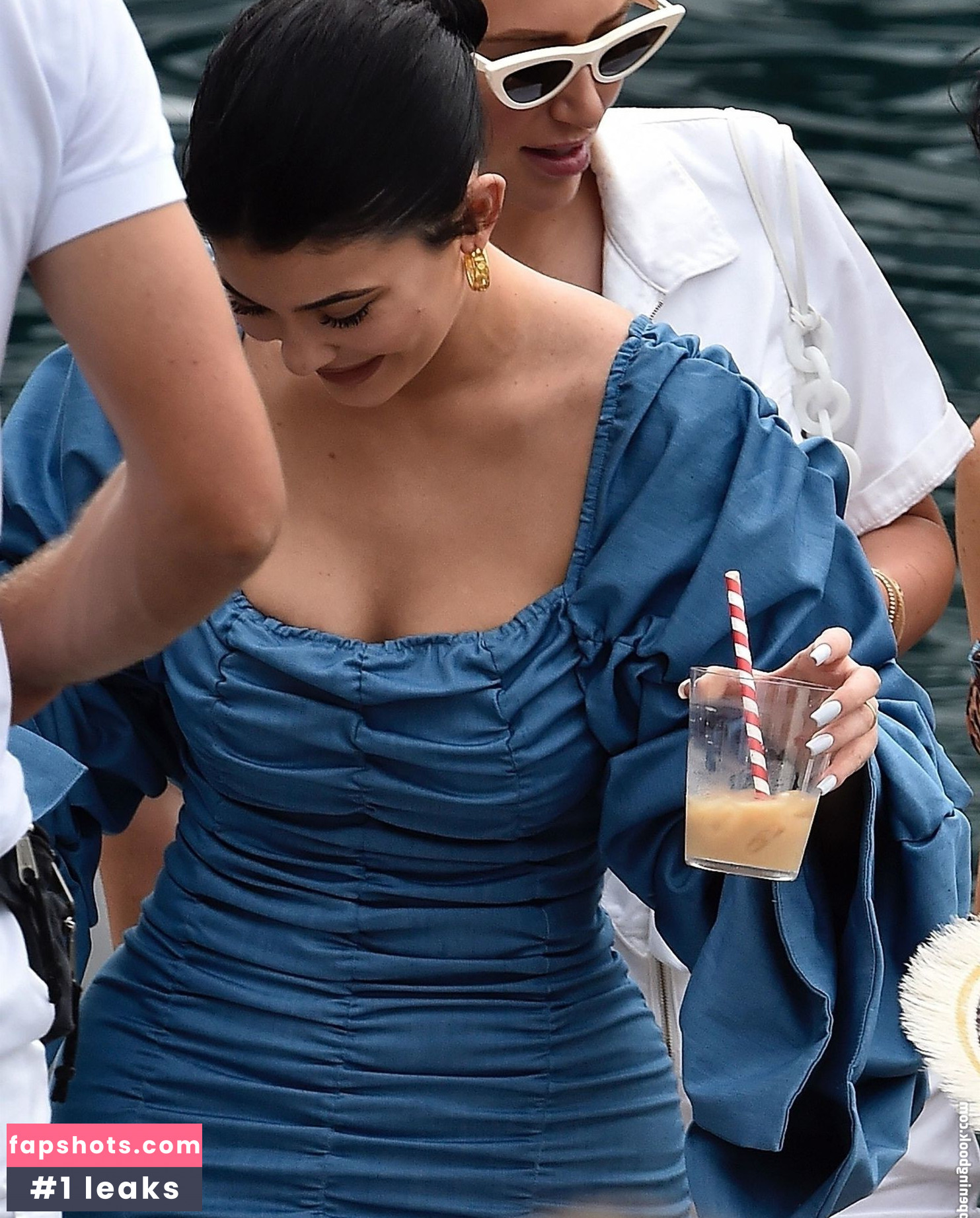 Kylie Jenner gallery photo #2232