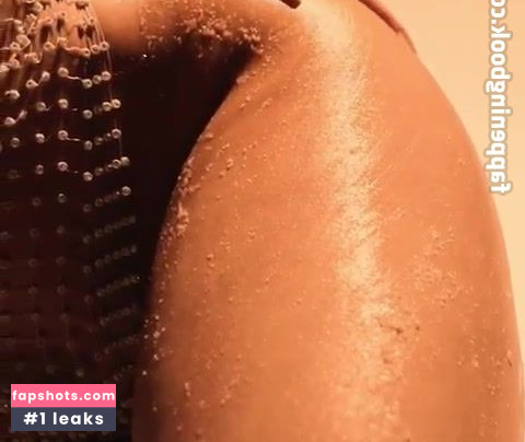 Kylie Jenner gallery photo #2239