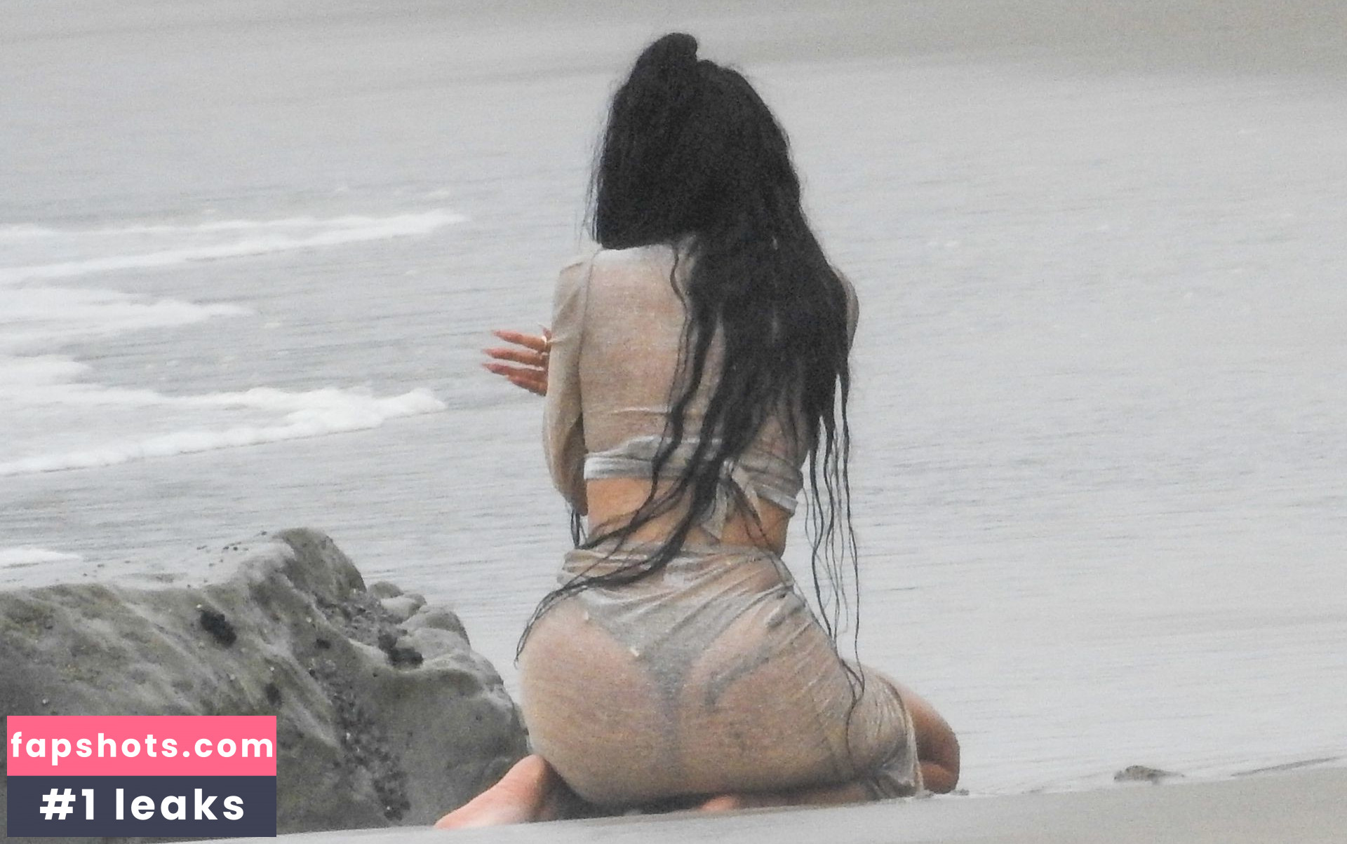 Kylie Jenner gallery photo #2241