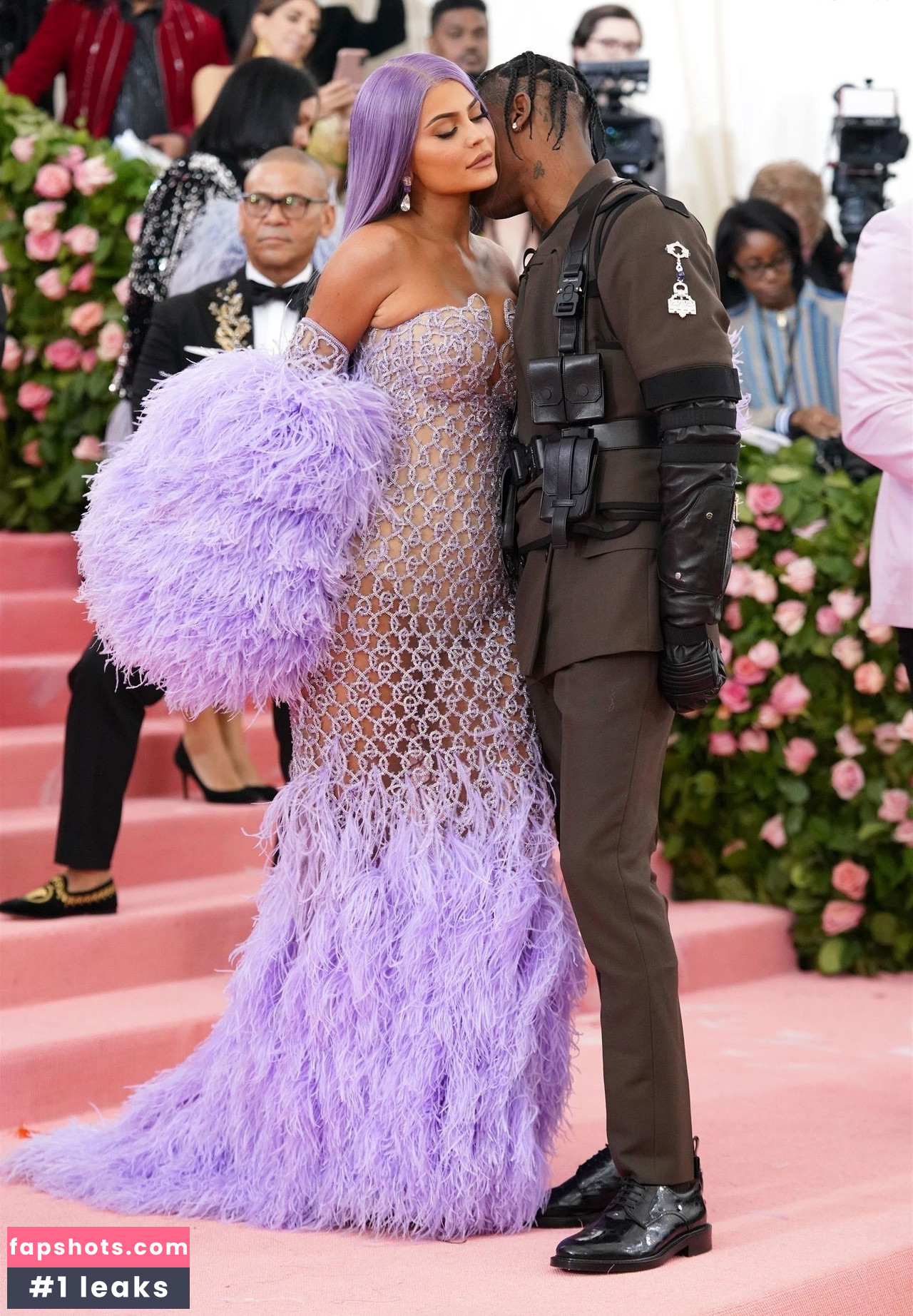 Kylie Jenner gallery photo #2256