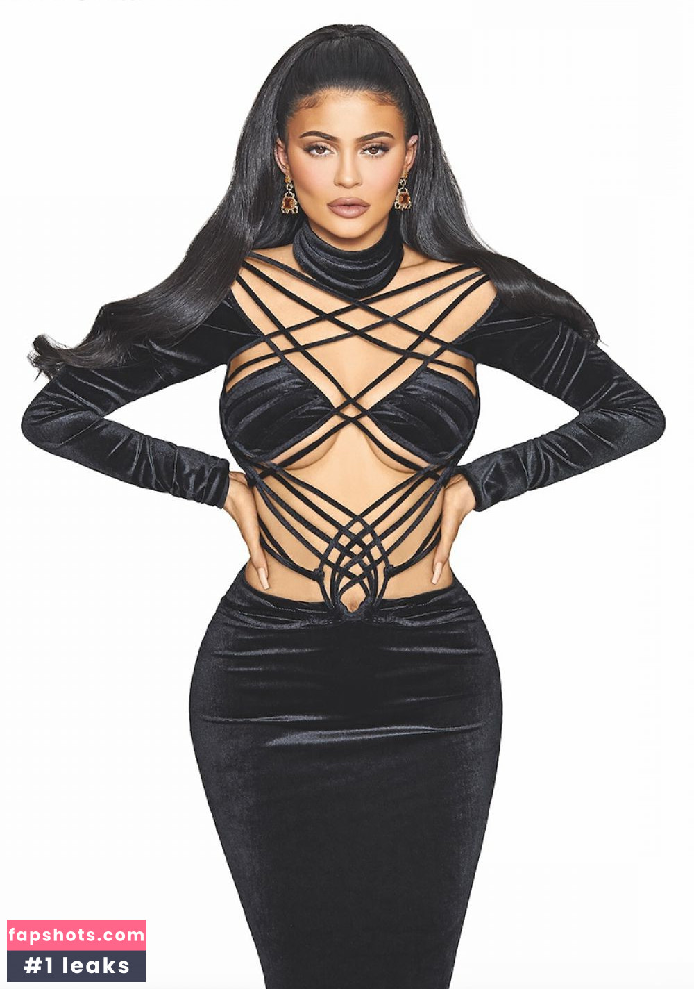 Kylie Jenner gallery photo #2263