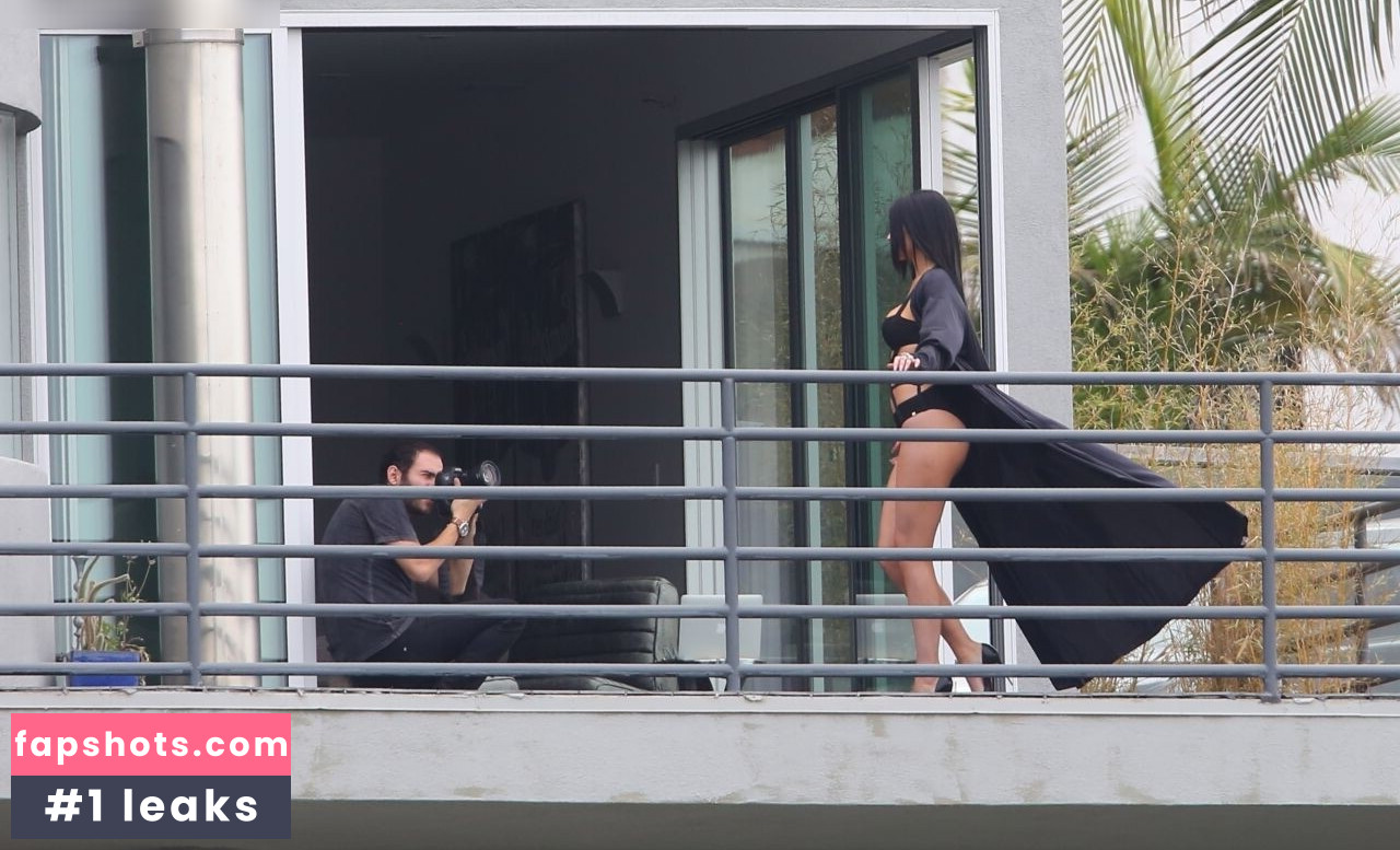 Kylie Jenner gallery photo #263