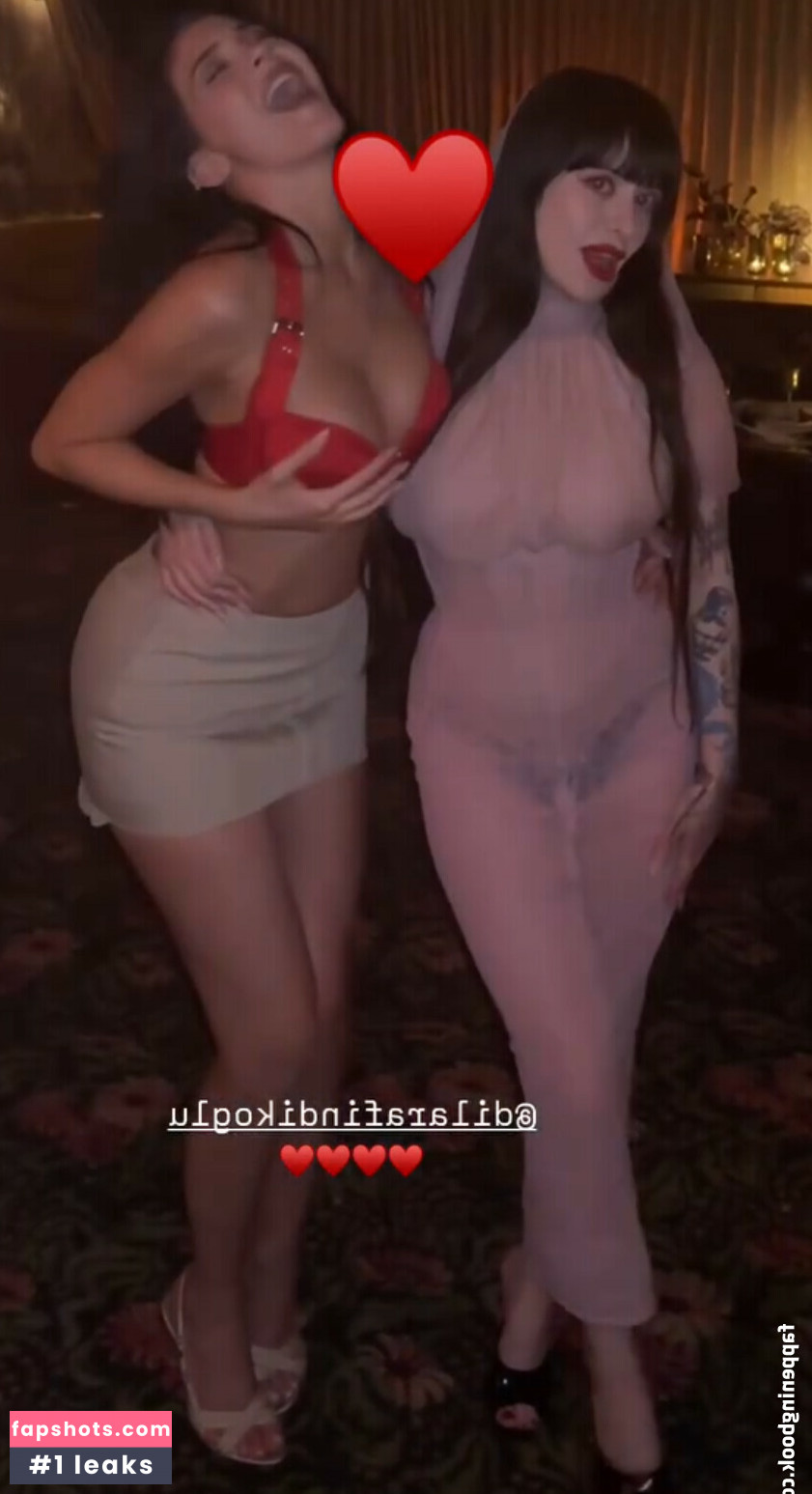 Kylie Jenner gallery photo #300