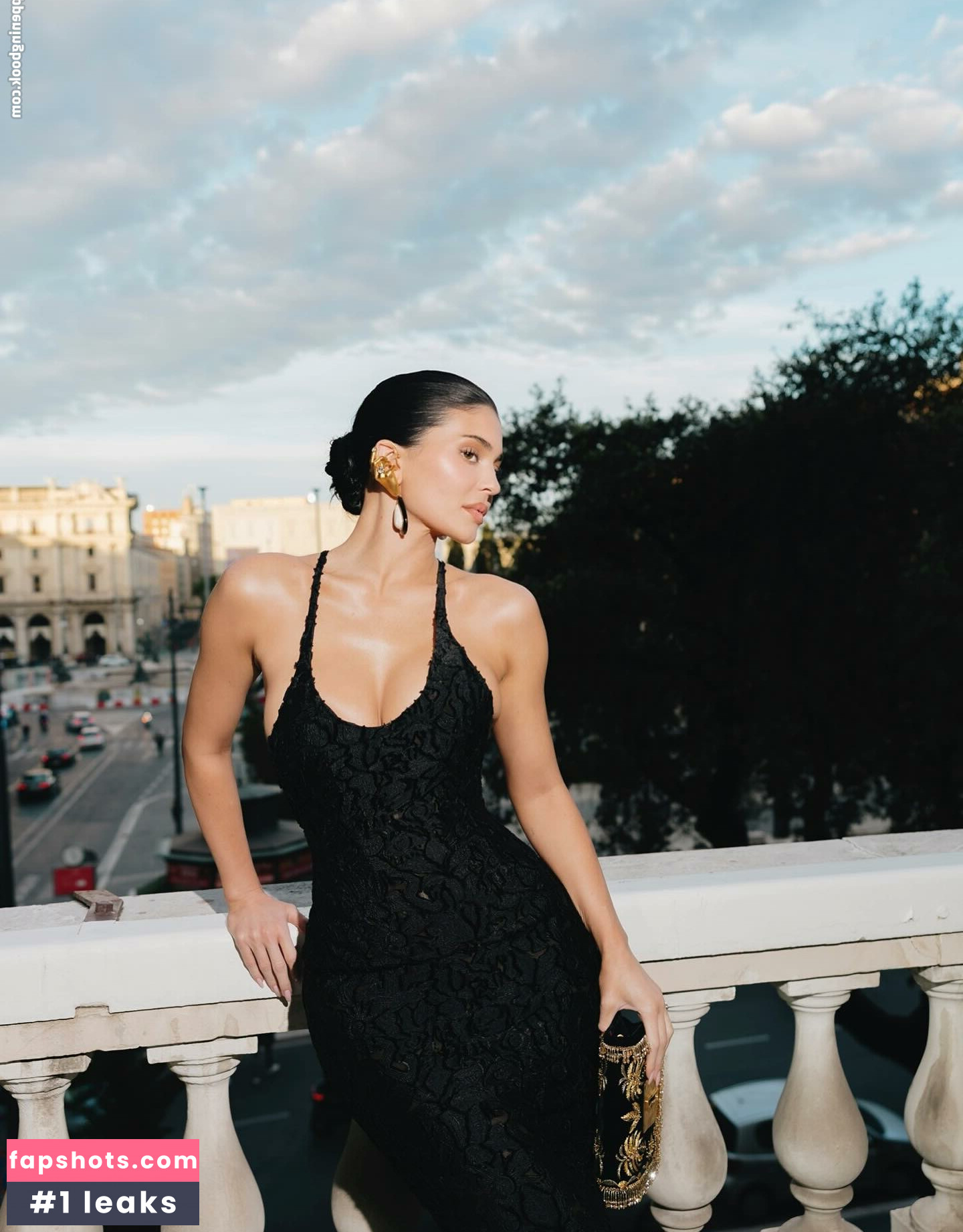 Kylie Jenner gallery photo #385