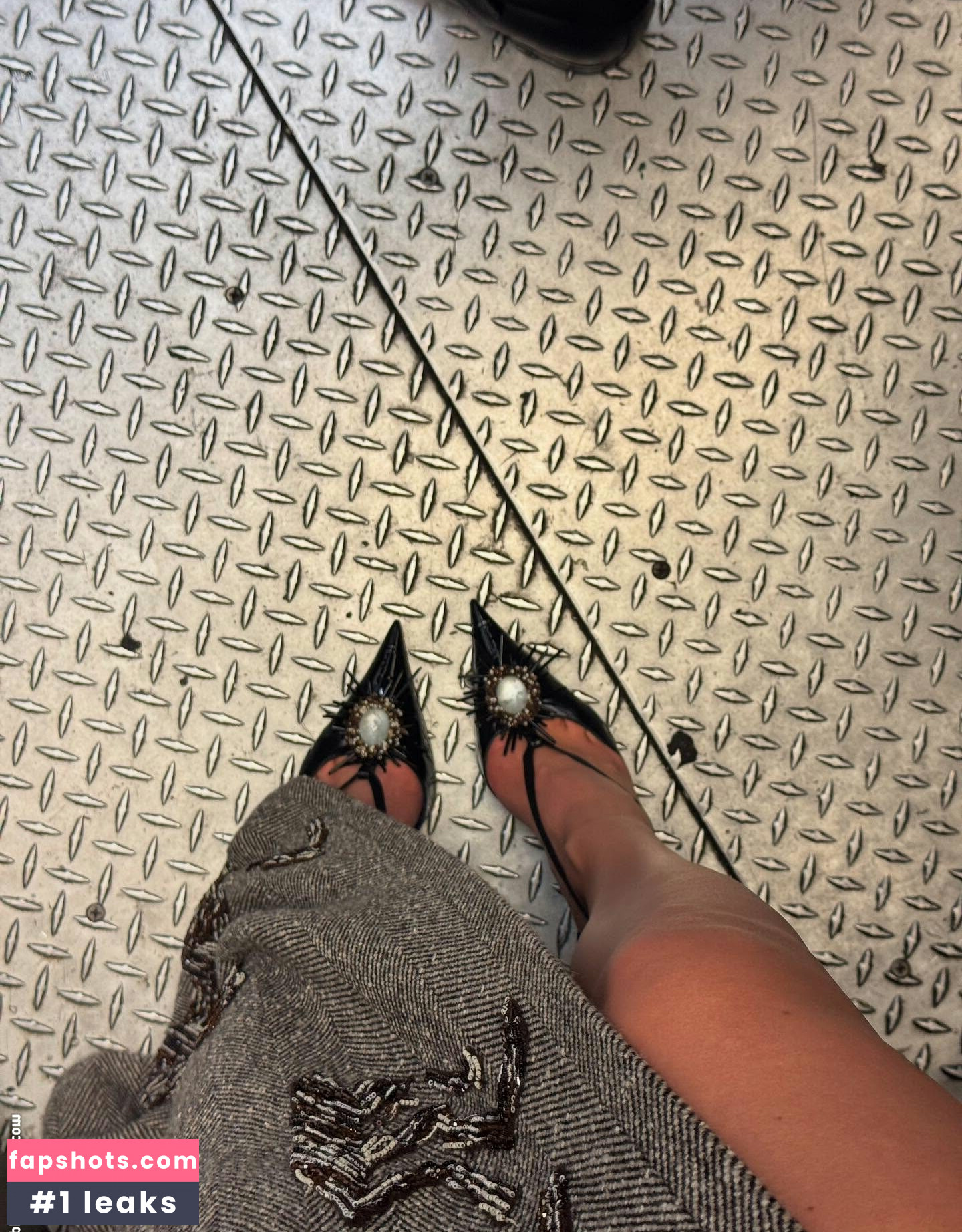 Kylie Jenner gallery photo #401