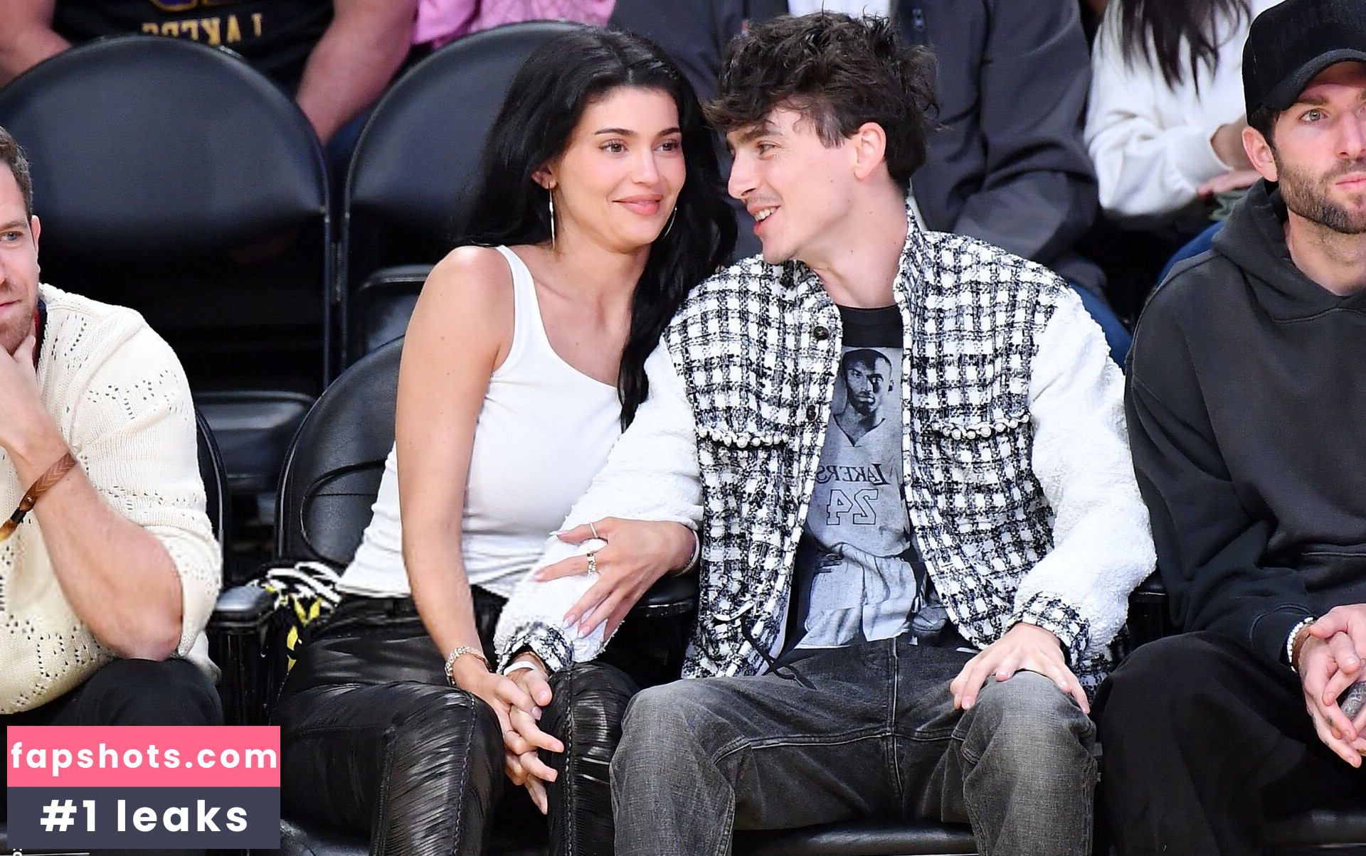 Kylie Jenner gallery photo #405