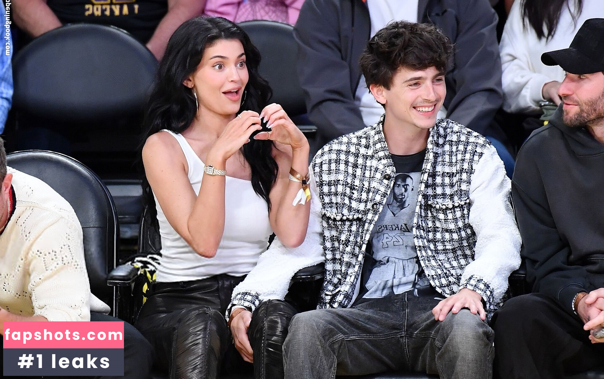 Kylie Jenner gallery photo #416