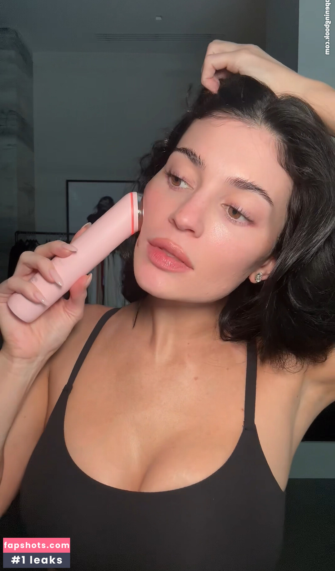 Kylie Jenner gallery photo #422