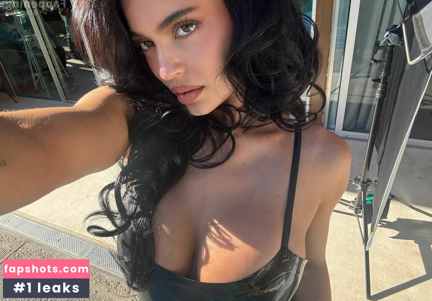 Kylie Jenner gallery photo #508