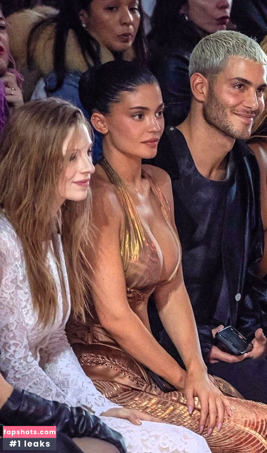 Kylie Jenner gallery photo #536