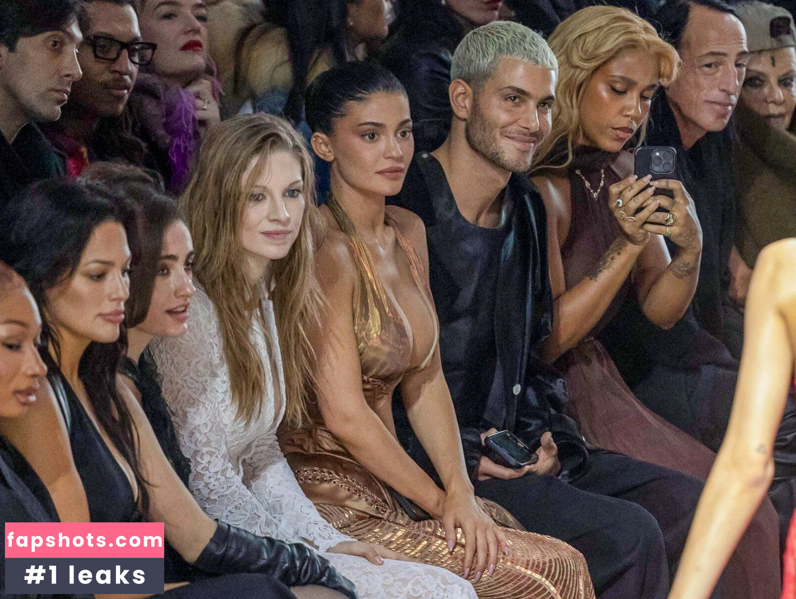 Kylie Jenner gallery photo #560