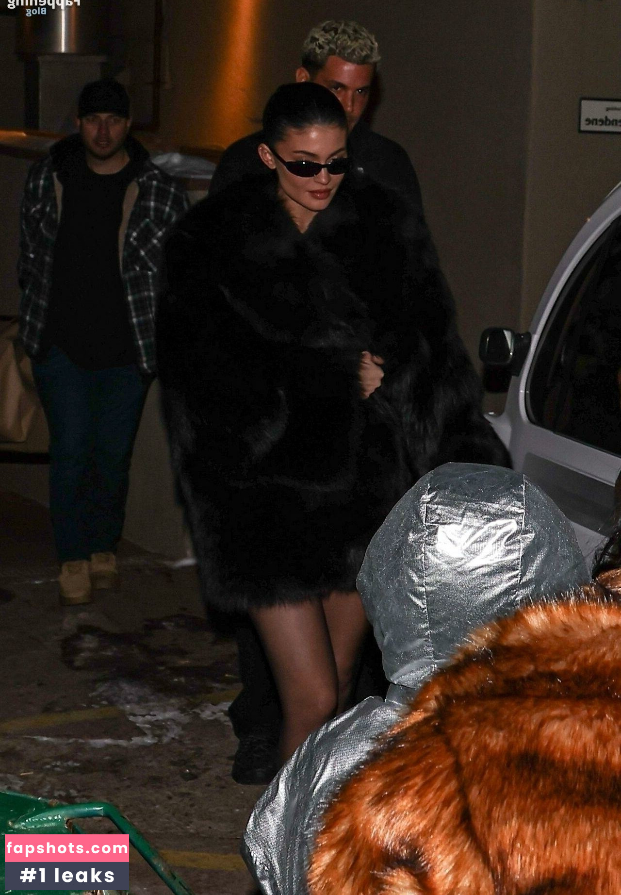 Kylie Jenner gallery photo #581