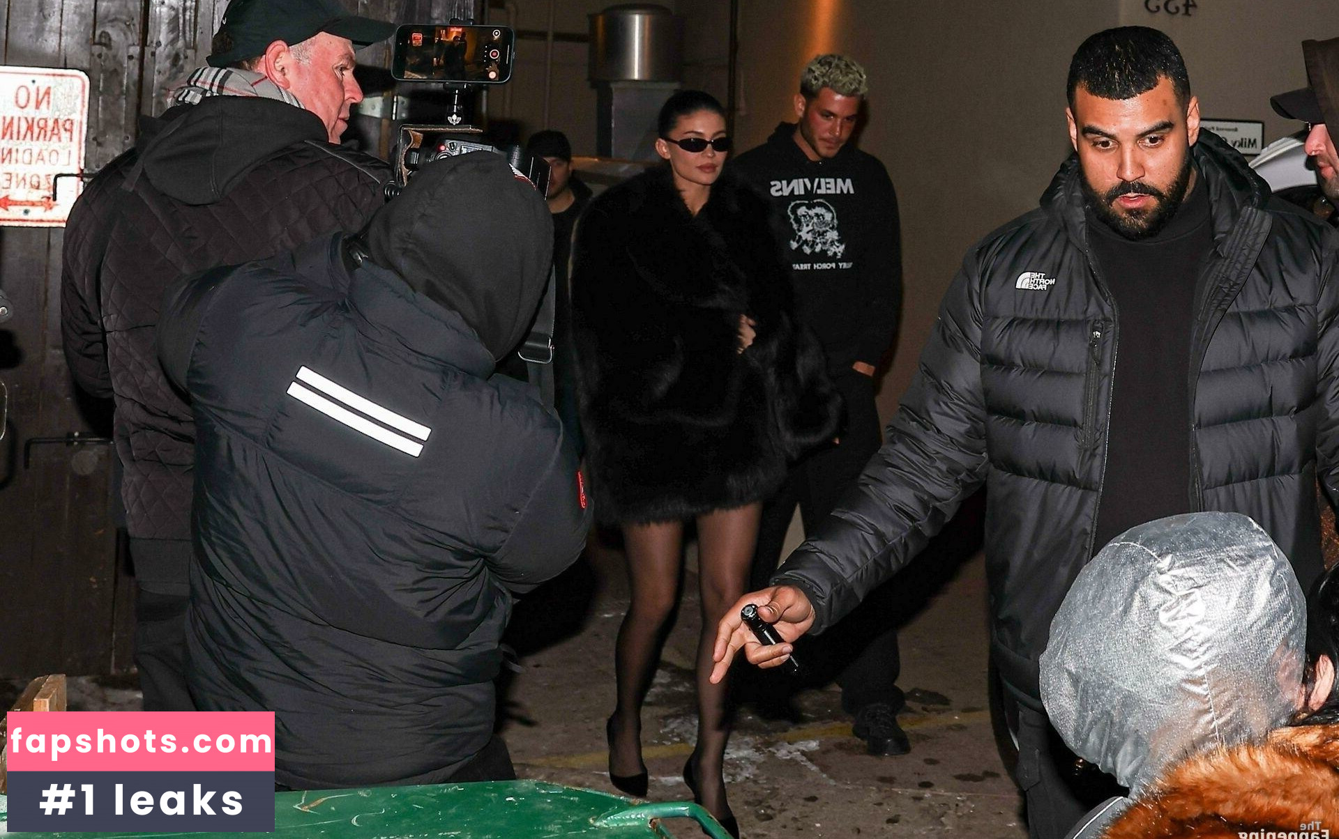 Kylie Jenner gallery photo #585