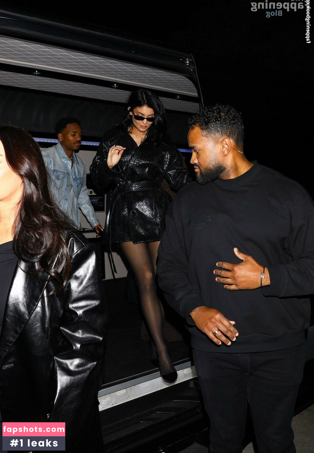 Kylie Jenner gallery photo #676