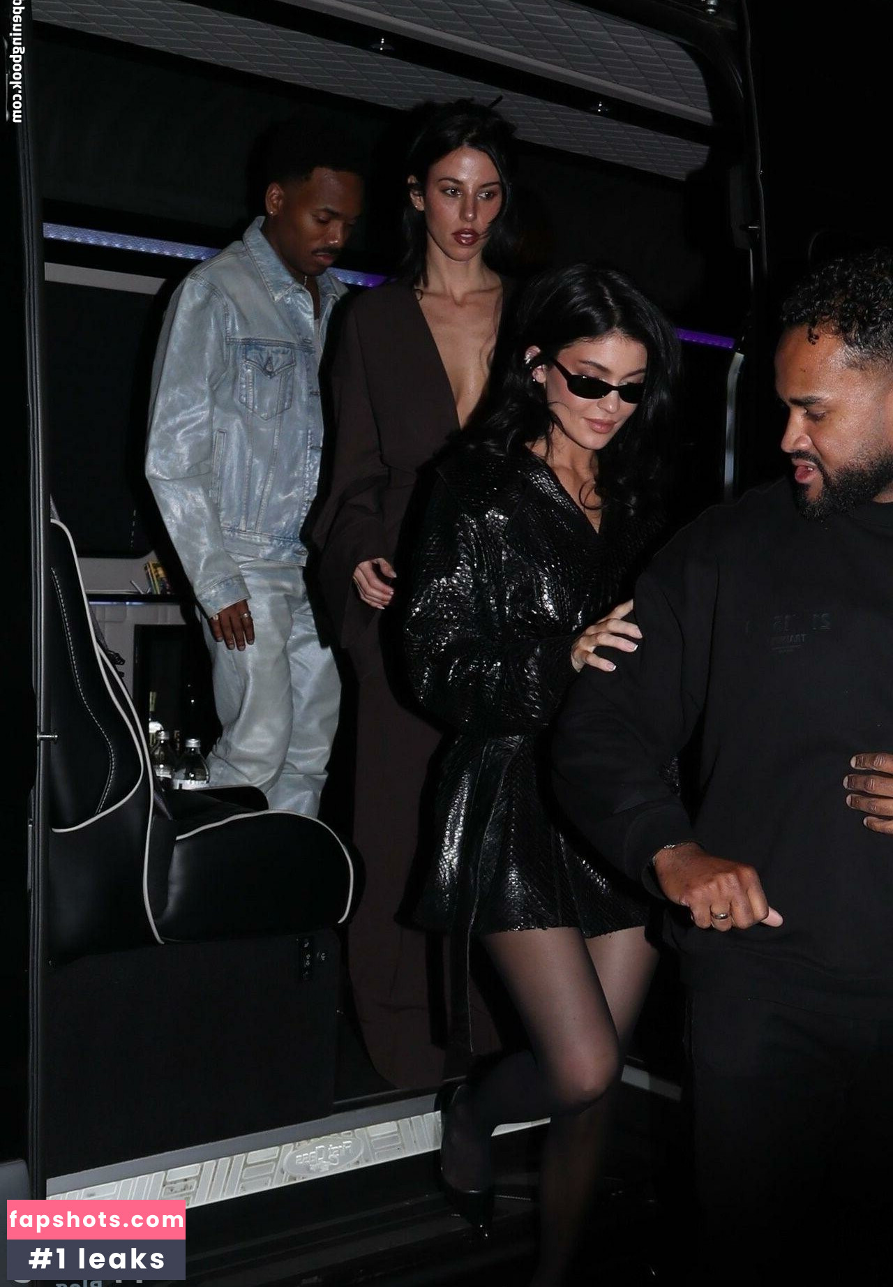 Kylie Jenner gallery photo #690