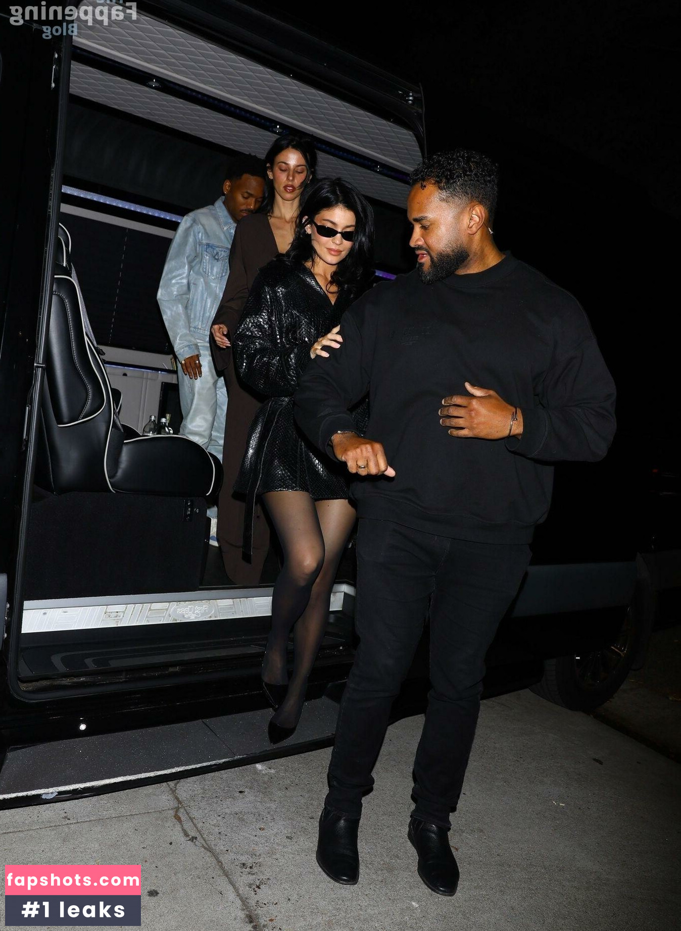 Kylie Jenner gallery photo #694