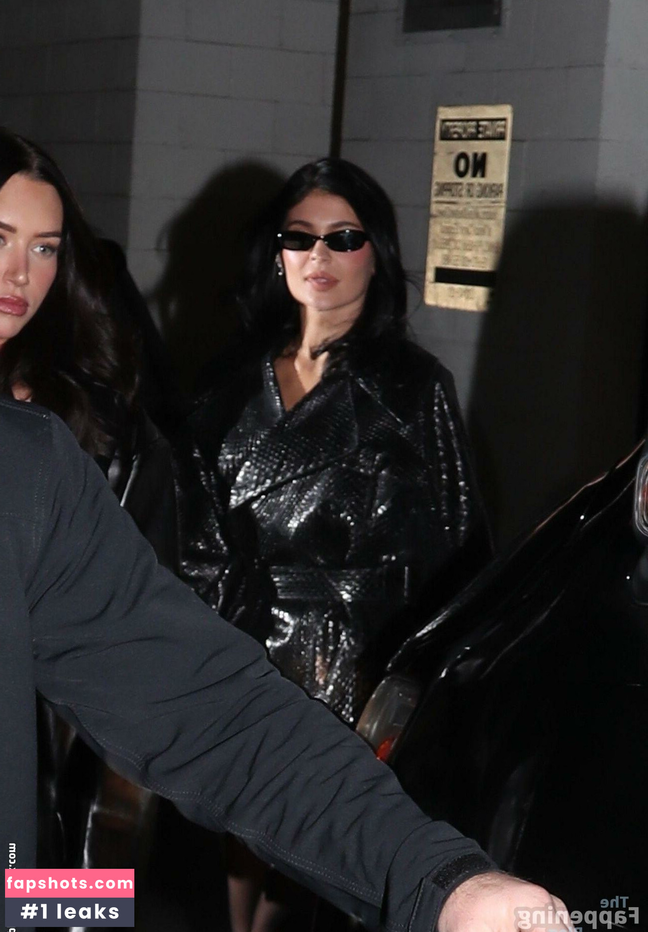 Kylie Jenner gallery photo #699