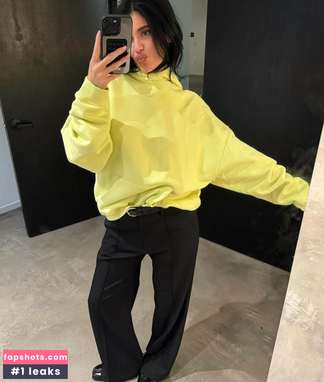 Kylie Jenner gallery photo #783