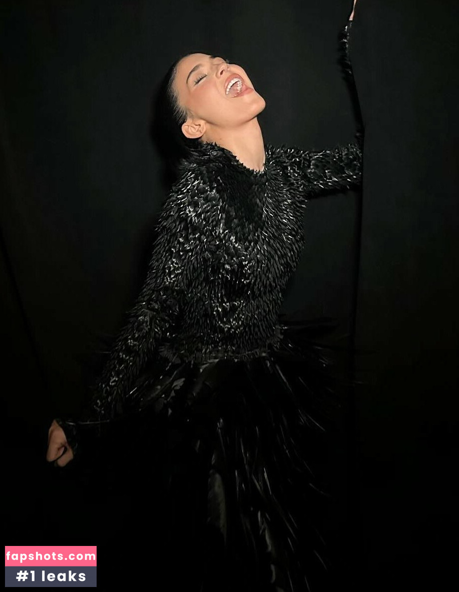 Kylie Jenner gallery photo #812