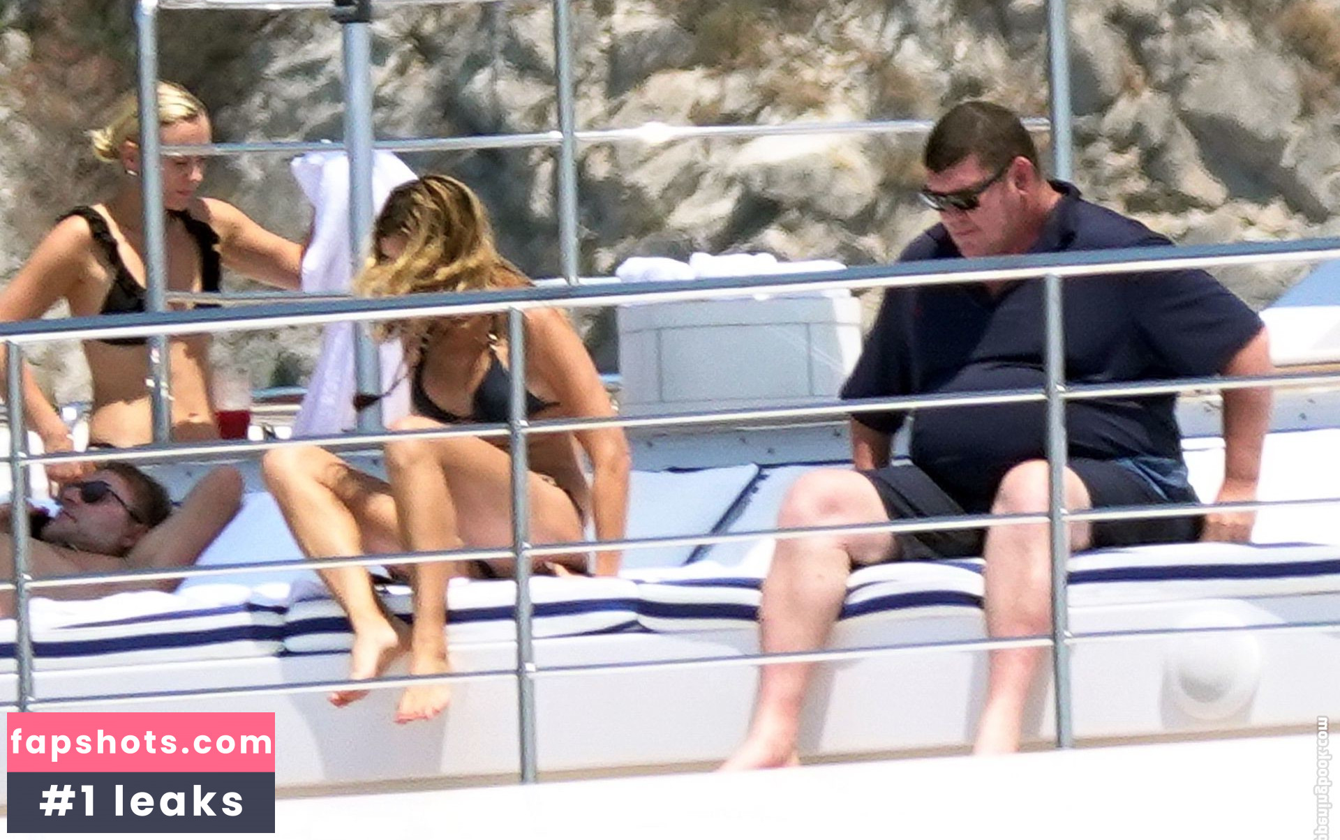 Kylie Lim gallery photo #18