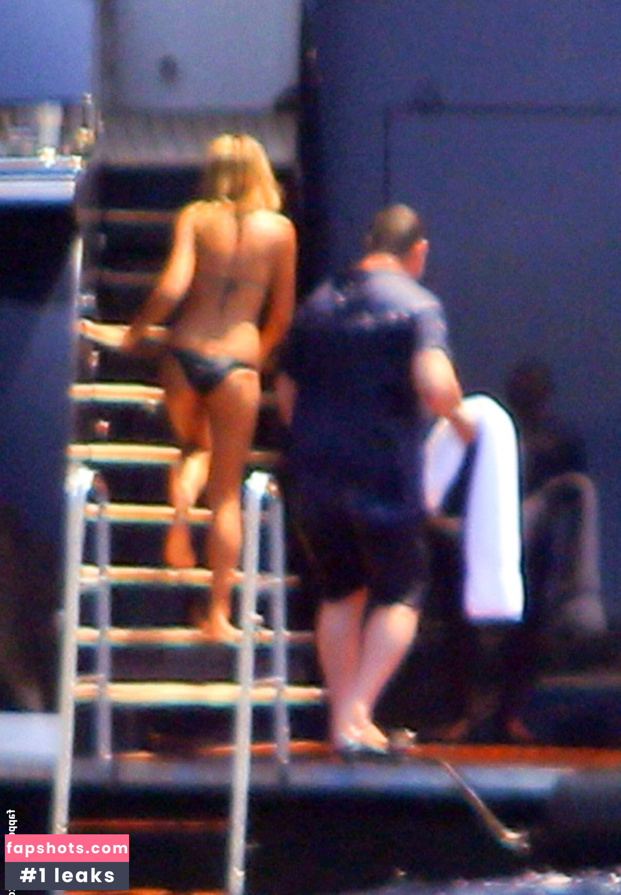 Kylie Lim nude babe gallery