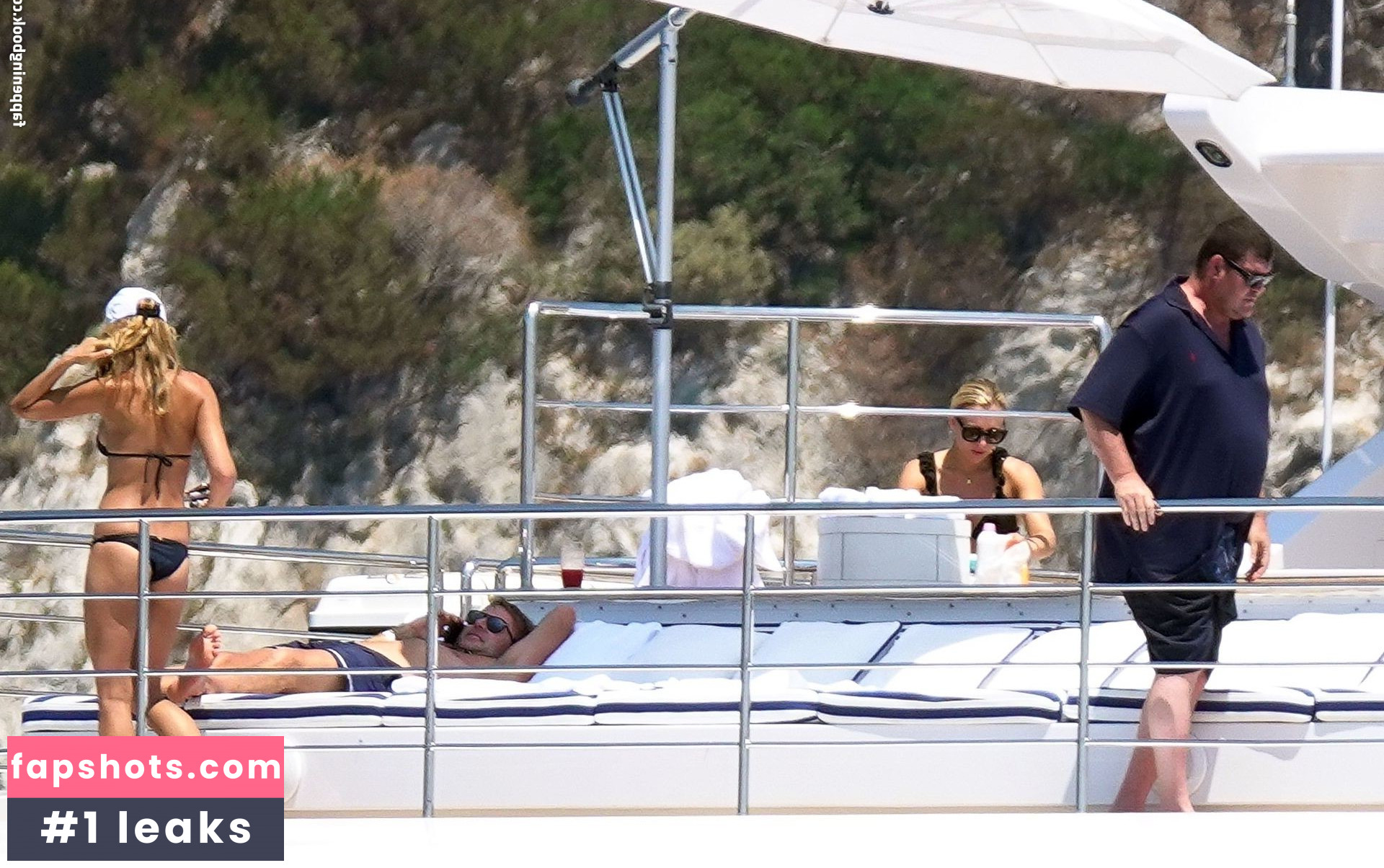 Kylie Lim gallery photo #22