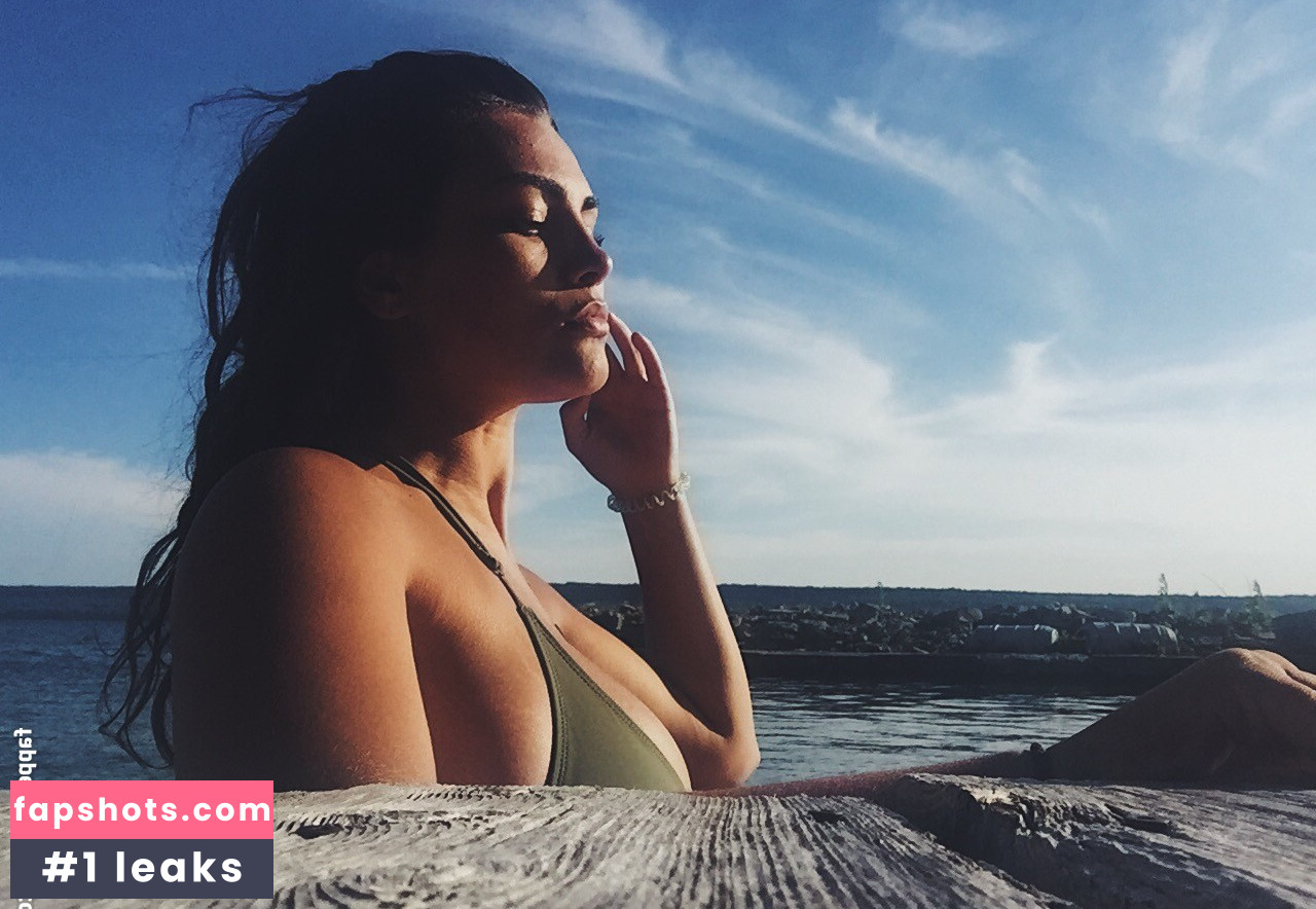 Kylie Manue gallery photo #47