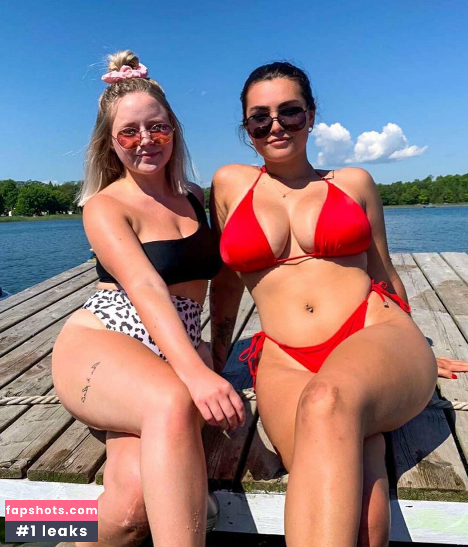 Kylie Manue nude babe gallery